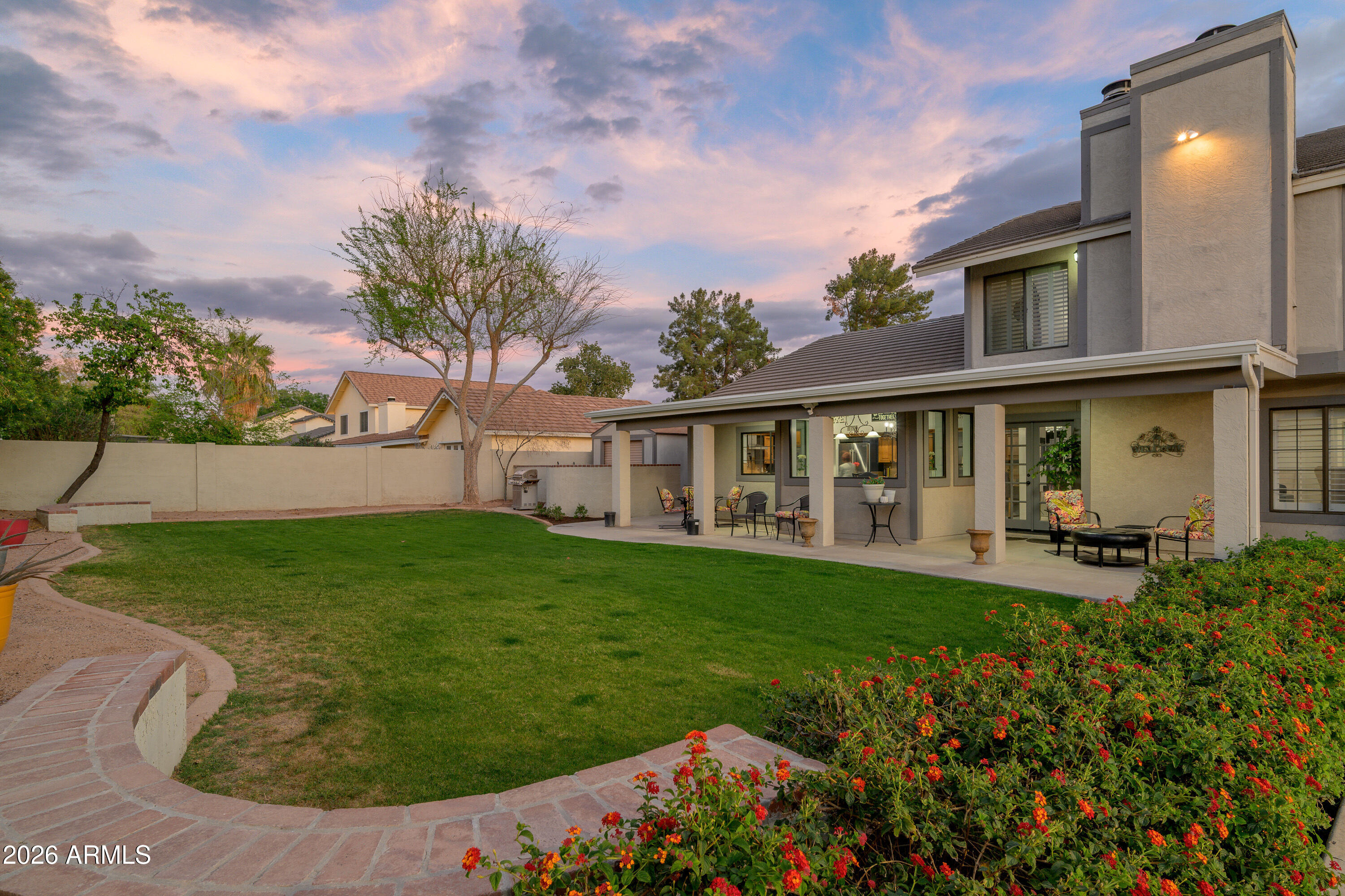 3428 E ENCANTO Street