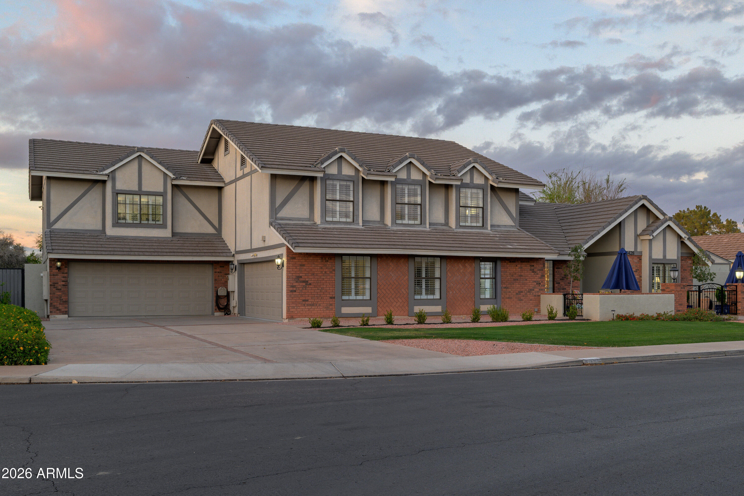 THAYER ESTATES 2 LOT 26-69 - Residential