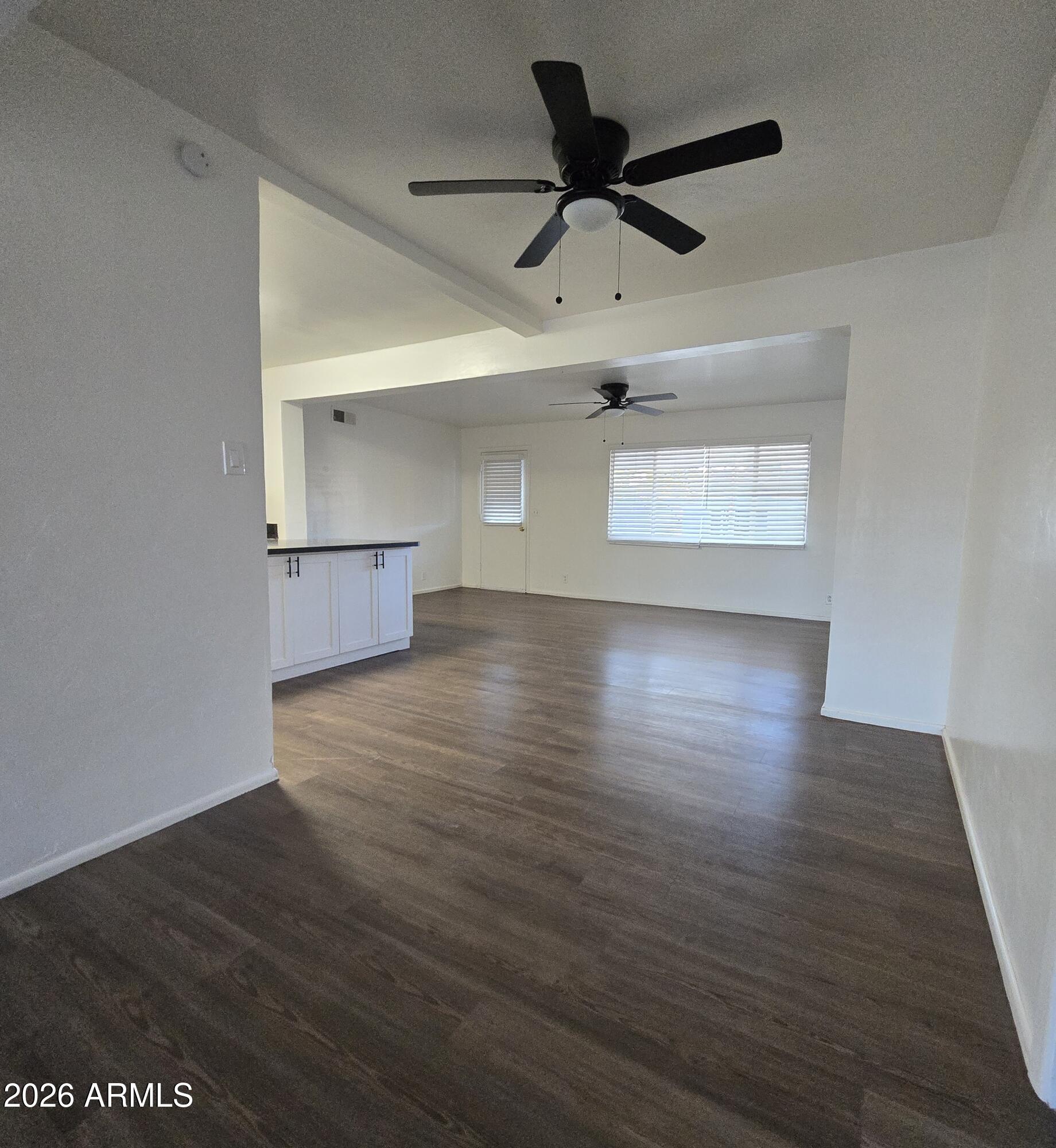 220 E MARILYN Avenue