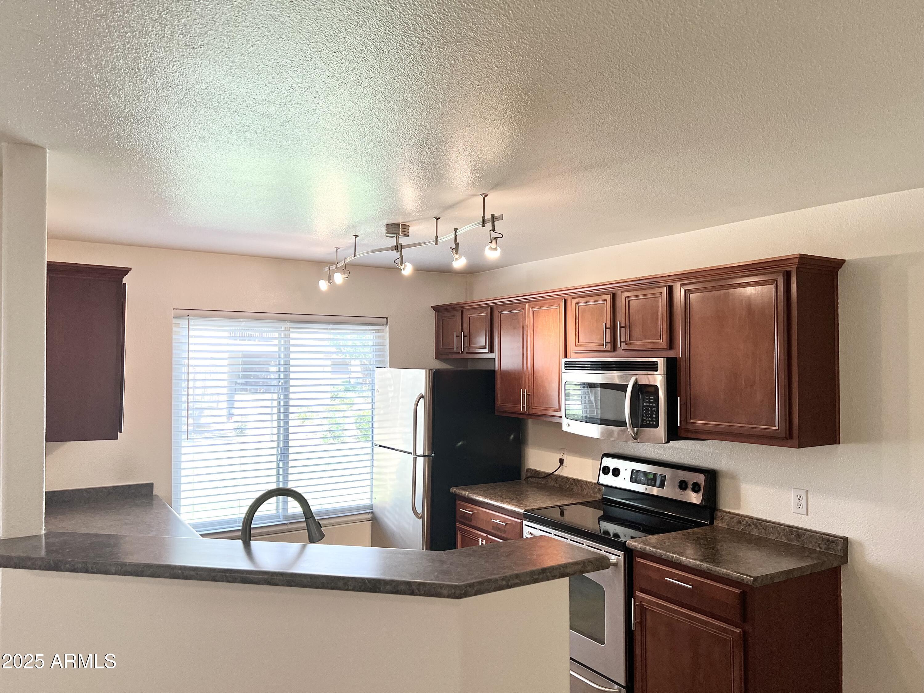 17017 N 12TH Street 1080