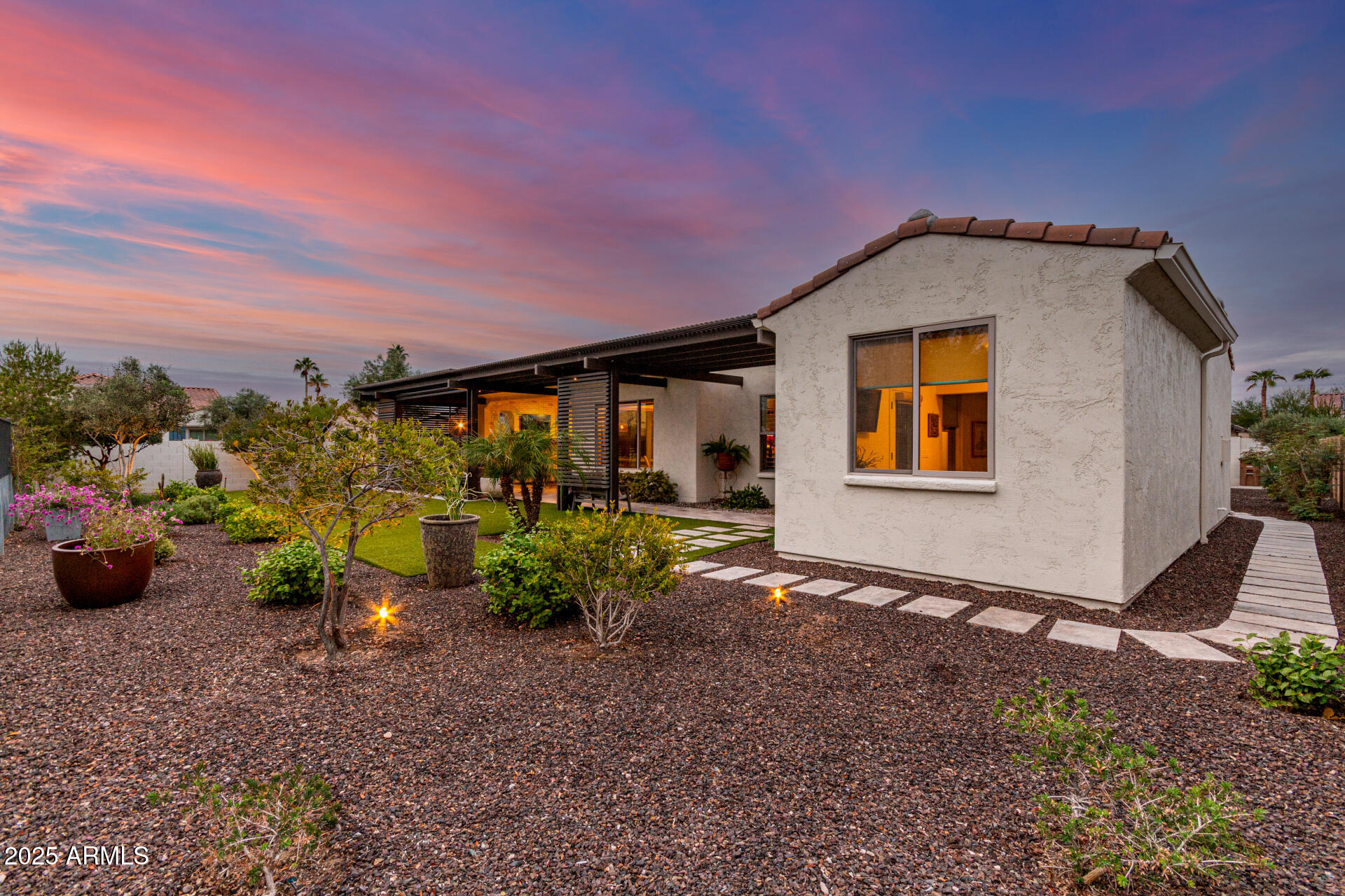 16773 W SHERIDAN Street