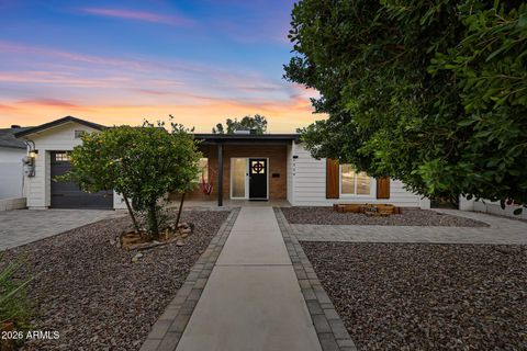 1359 E WELDON Avenue Phoenix AZ 85014