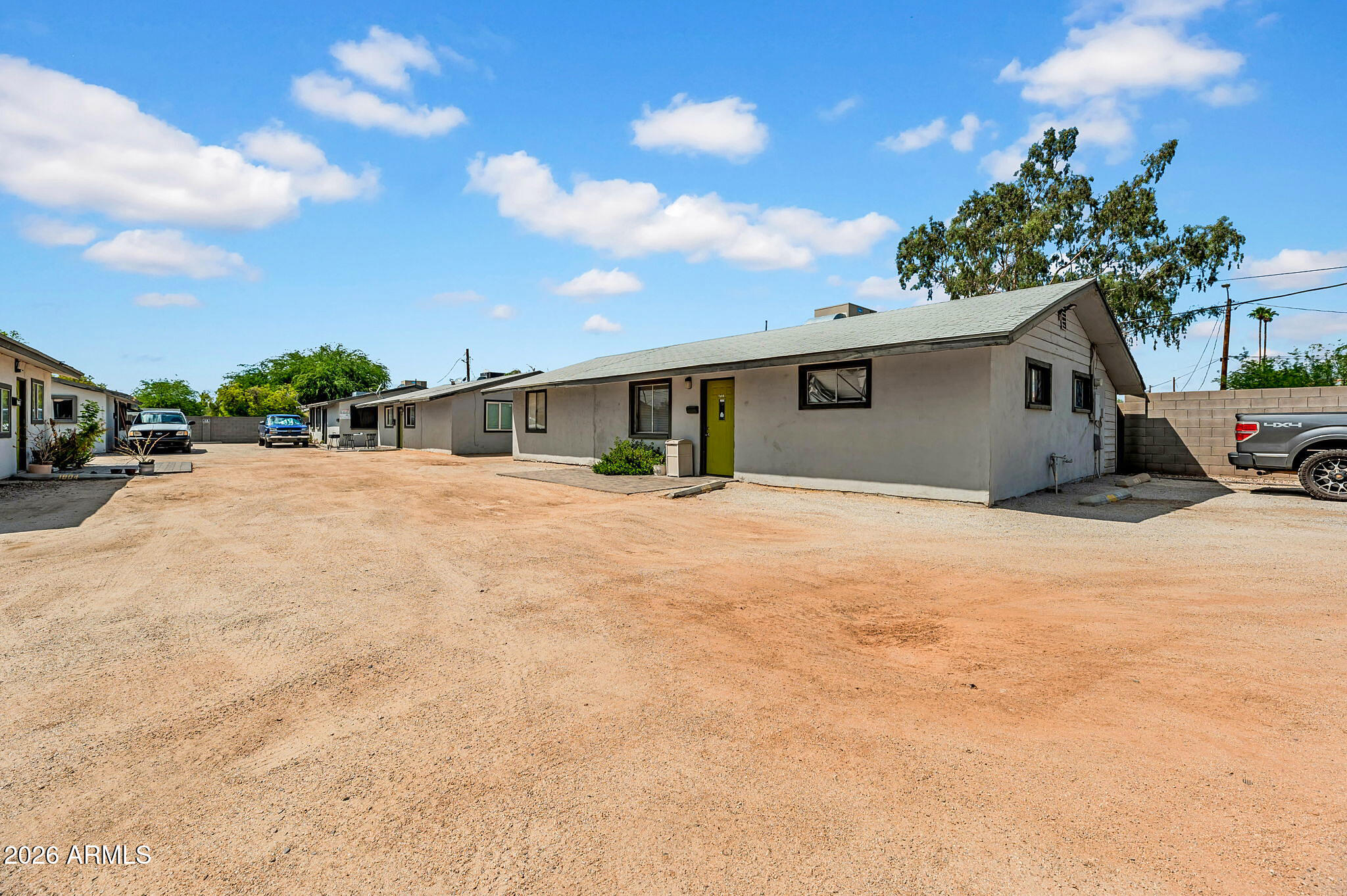 1802 N 26th Place