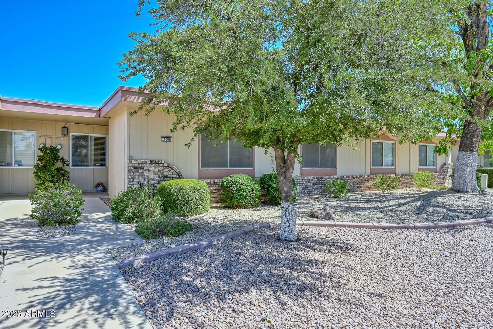 10888 W EMERALD Drive