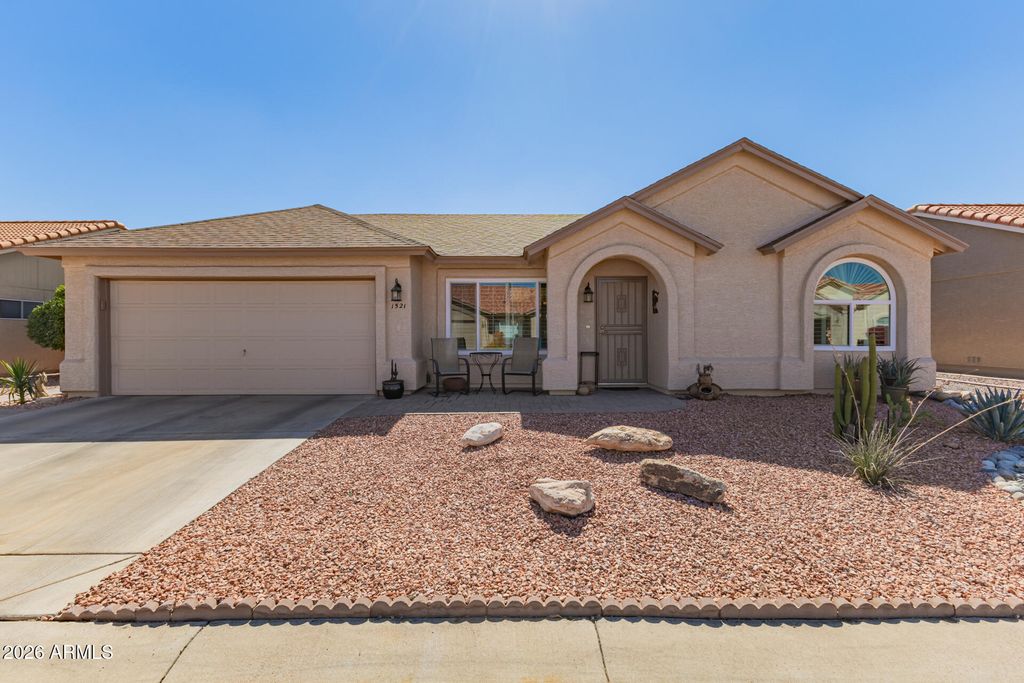 Photo of 1521 E Buena Vista Drive, Chandler, AZ 85249 (MLS # 6991515)