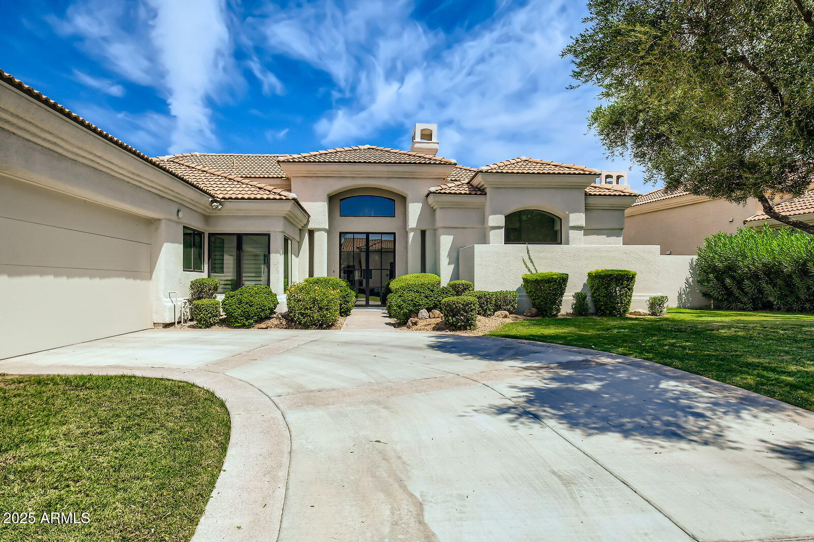 8184 E JENAN Drive