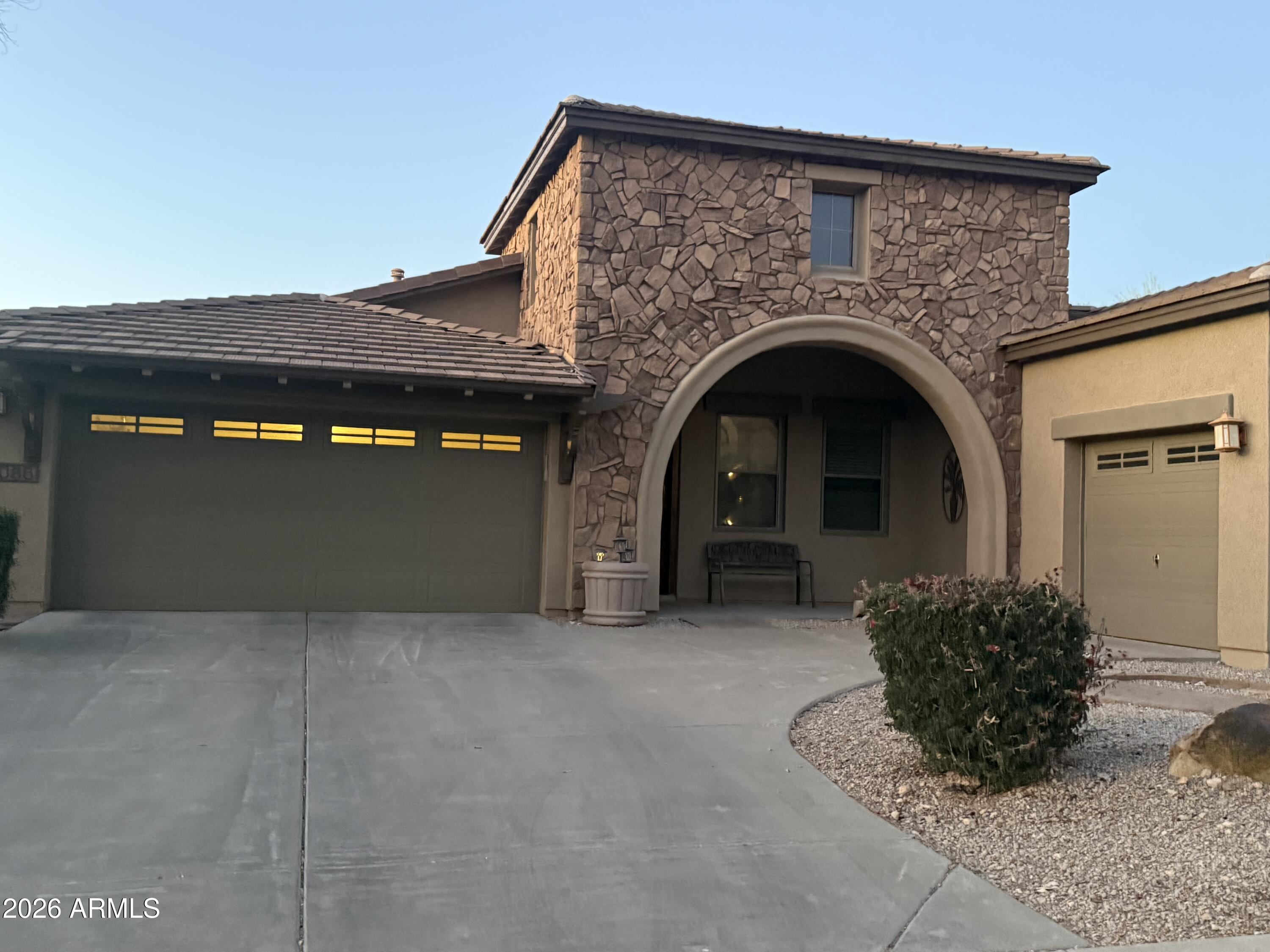 18086 W LAS CRUCES Drive