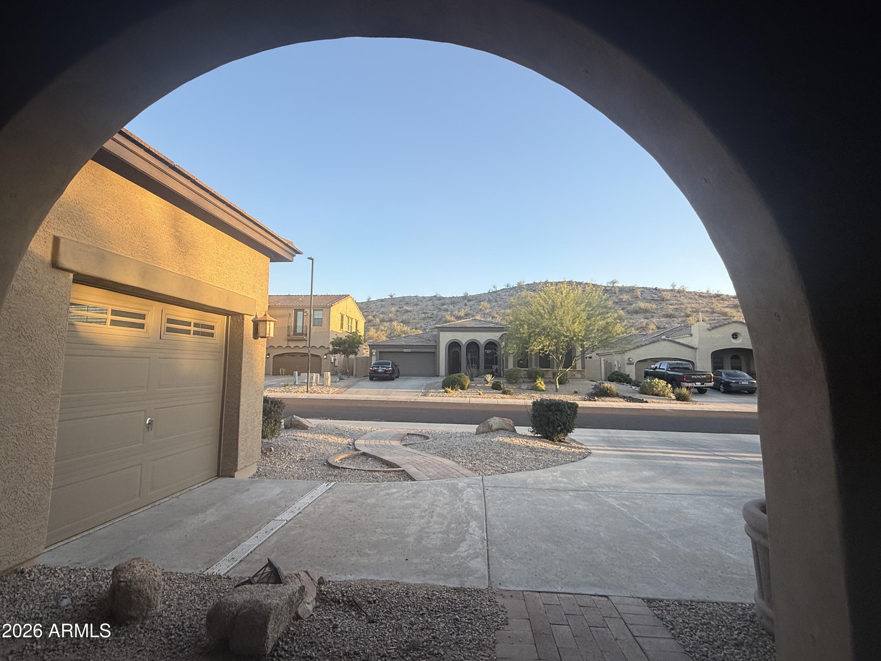 18086 W LAS CRUCES Drive