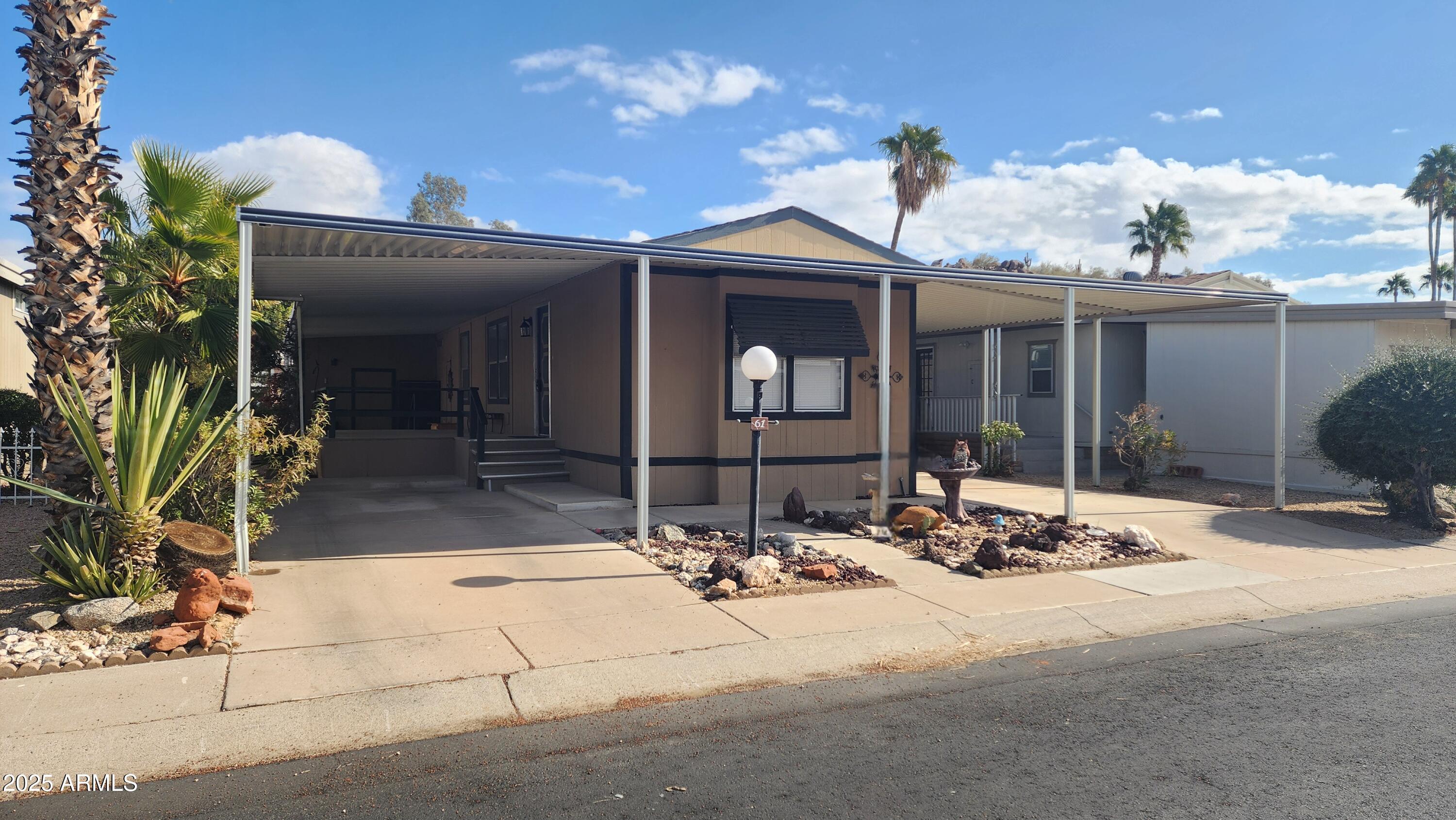 2233 E BEHREND Drive 61