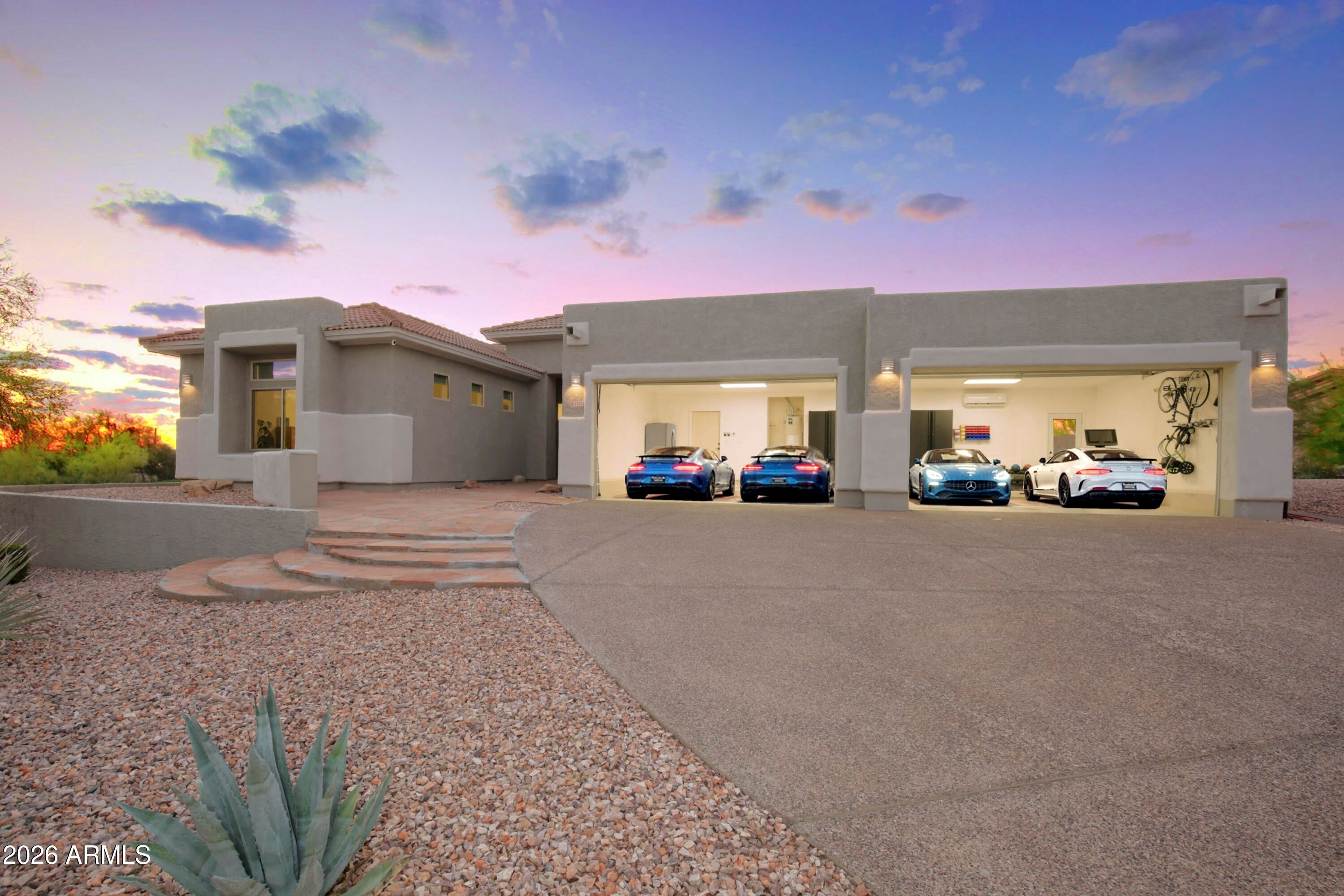 5223 E CALLE DE LAS ESTRELLAS --