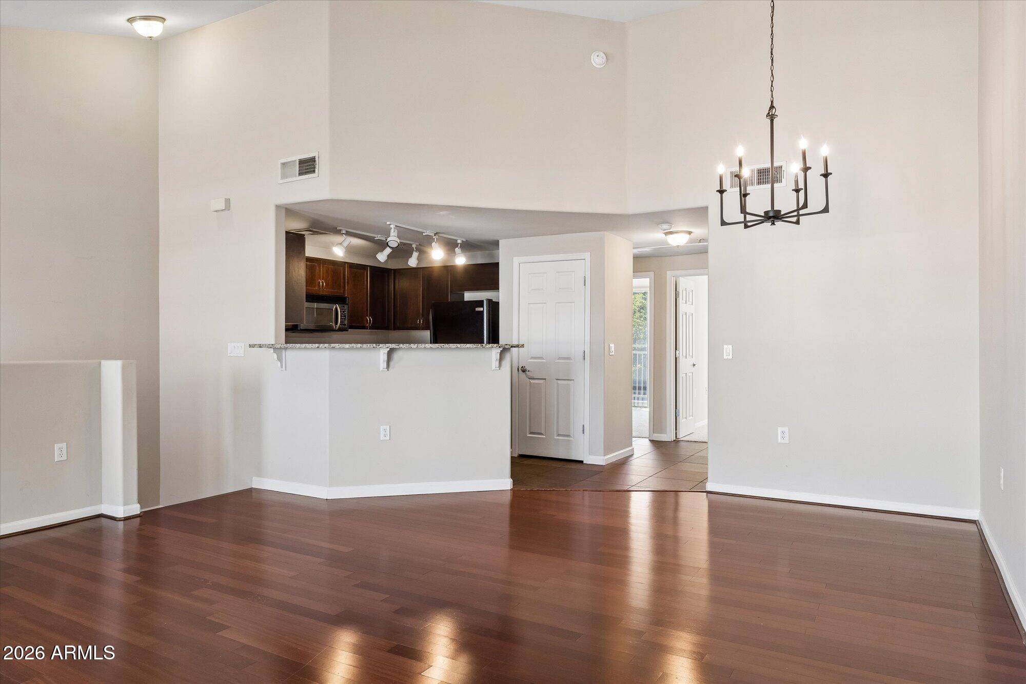 1920 E BELL Road 1022