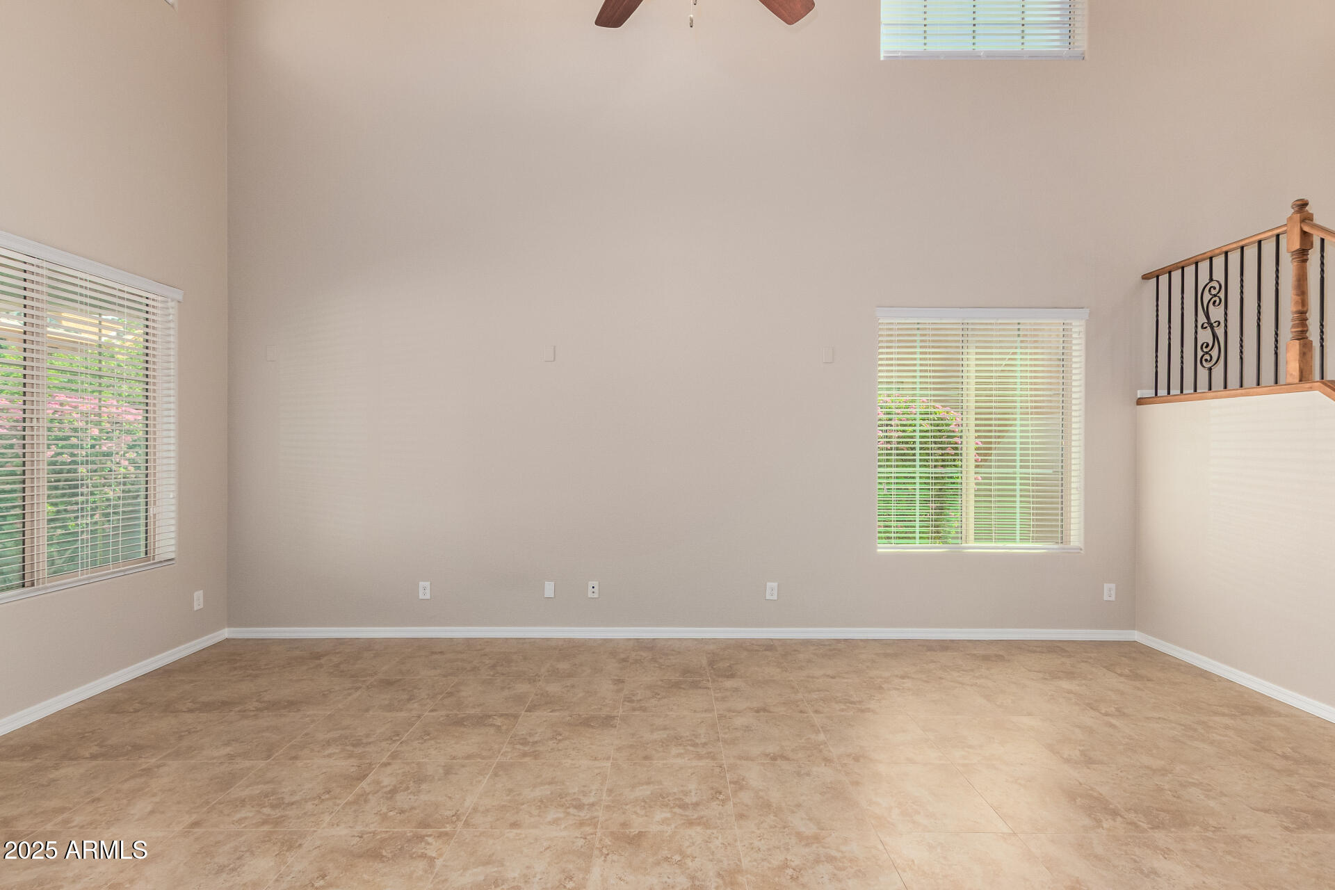 3081 S SUNLAND Drive