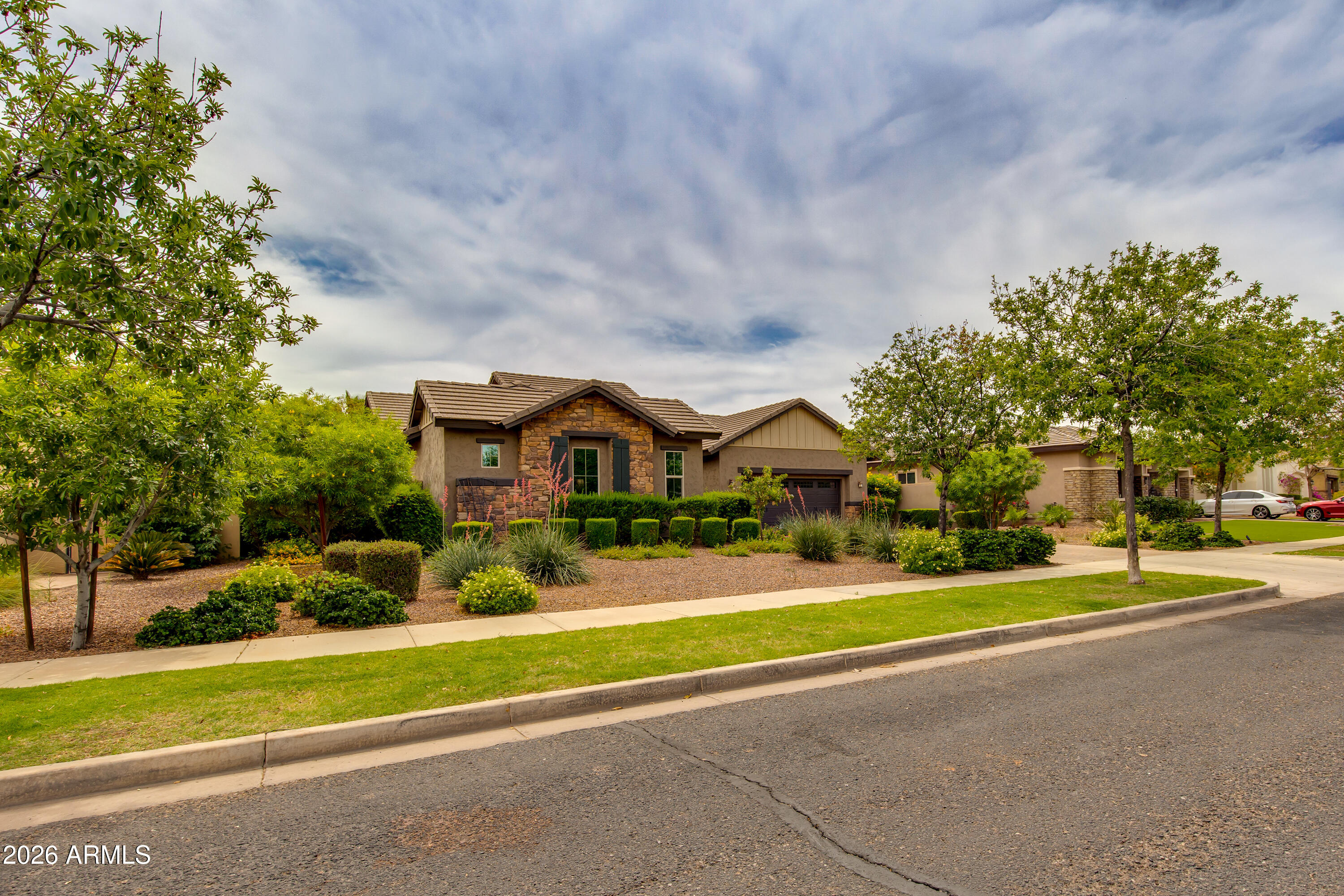 20501 W HAMILTON Street