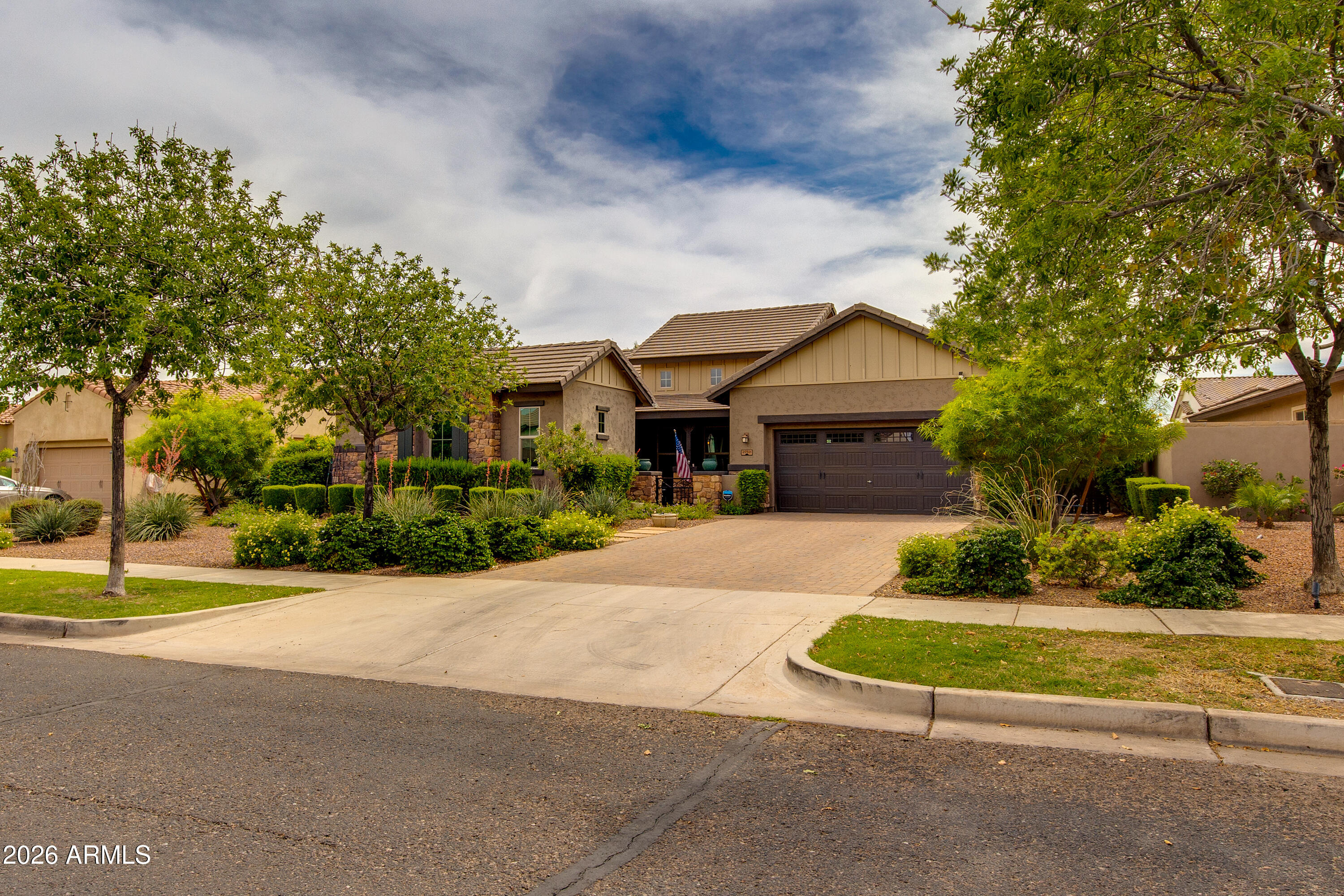 20501 W HAMILTON Street