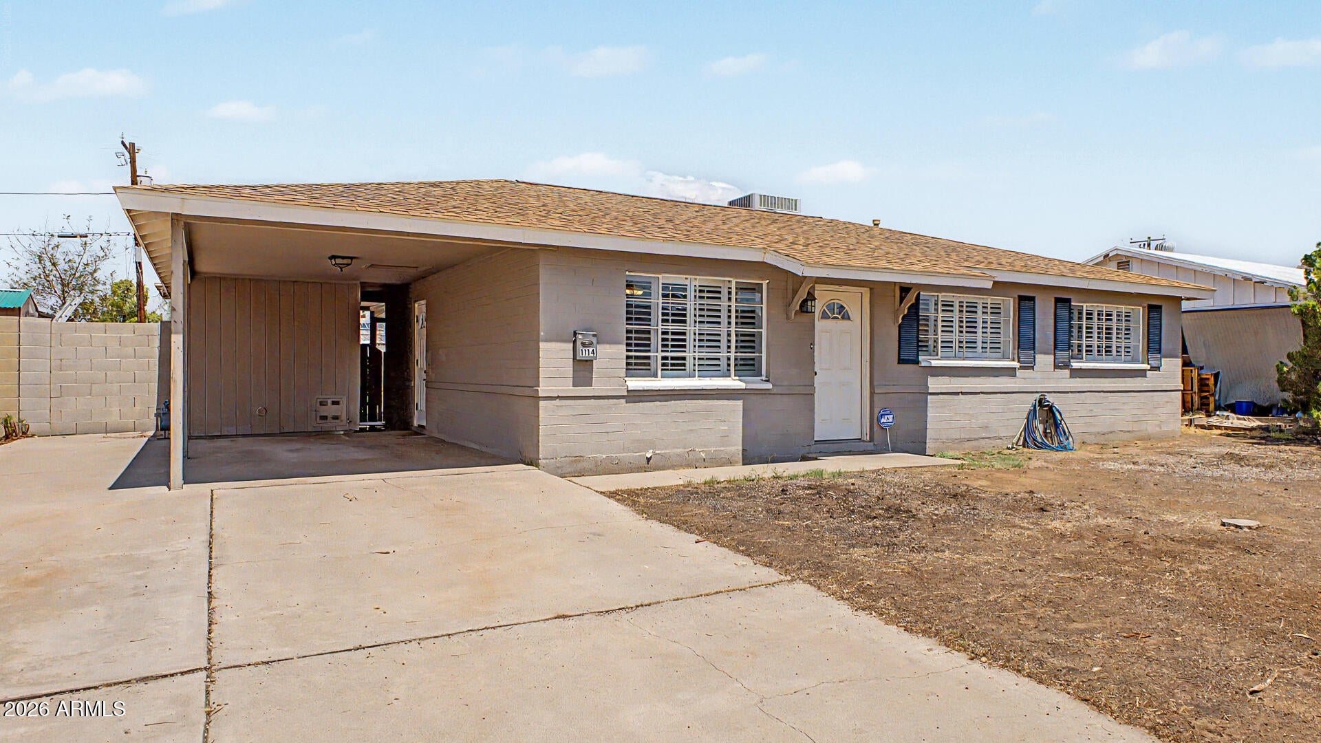 1114 E RUTH Avenue