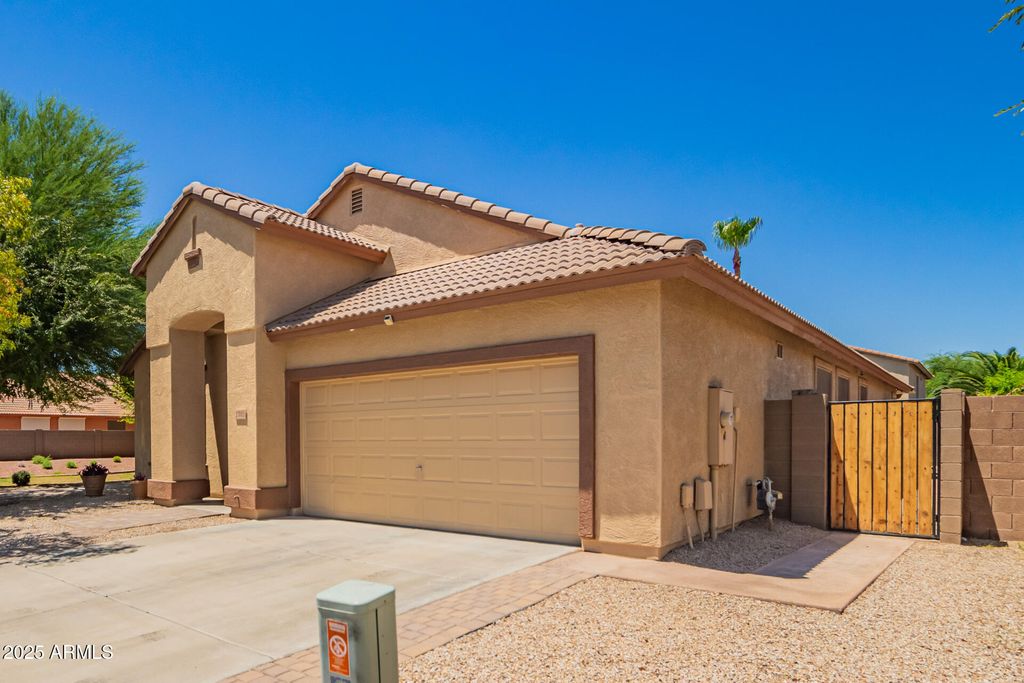 Photo of 2702 N 115th Drive, Avondale, AZ 85392 (MLS # 6897278)