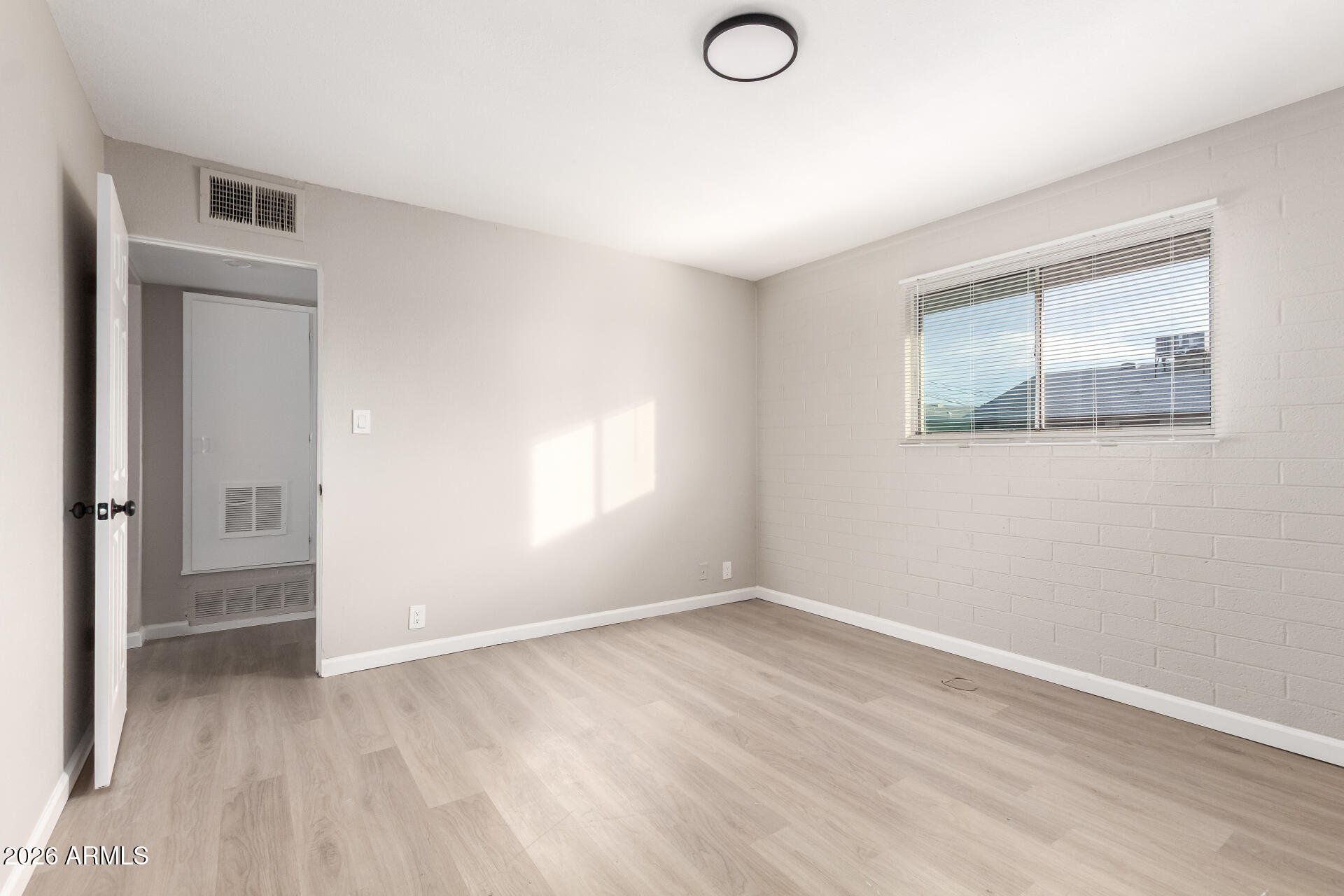 405 S PRIEST Drive 6