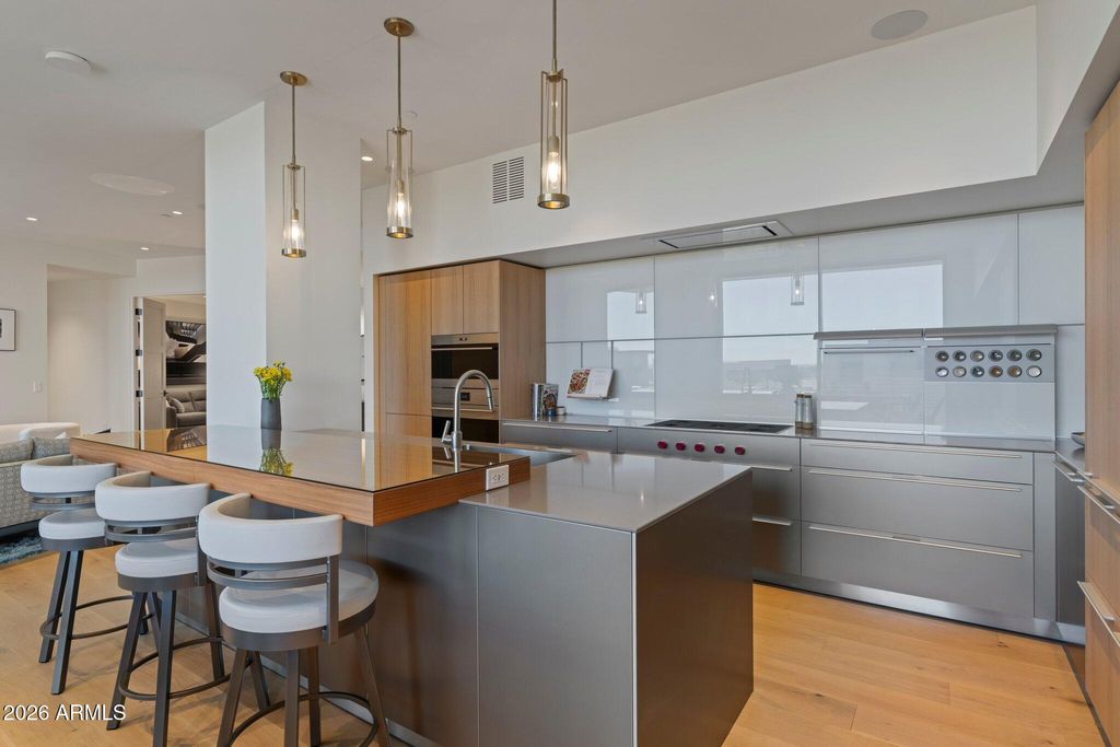 Photo of 5000 N Camelback Ridge Drive #208, Scottsdale, AZ 85251 (MLS # 7004283)