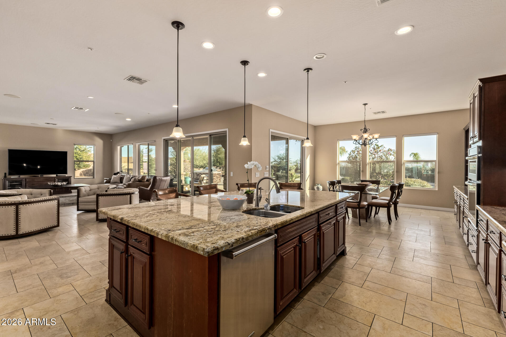 VENTANA PICACHOS - Residential