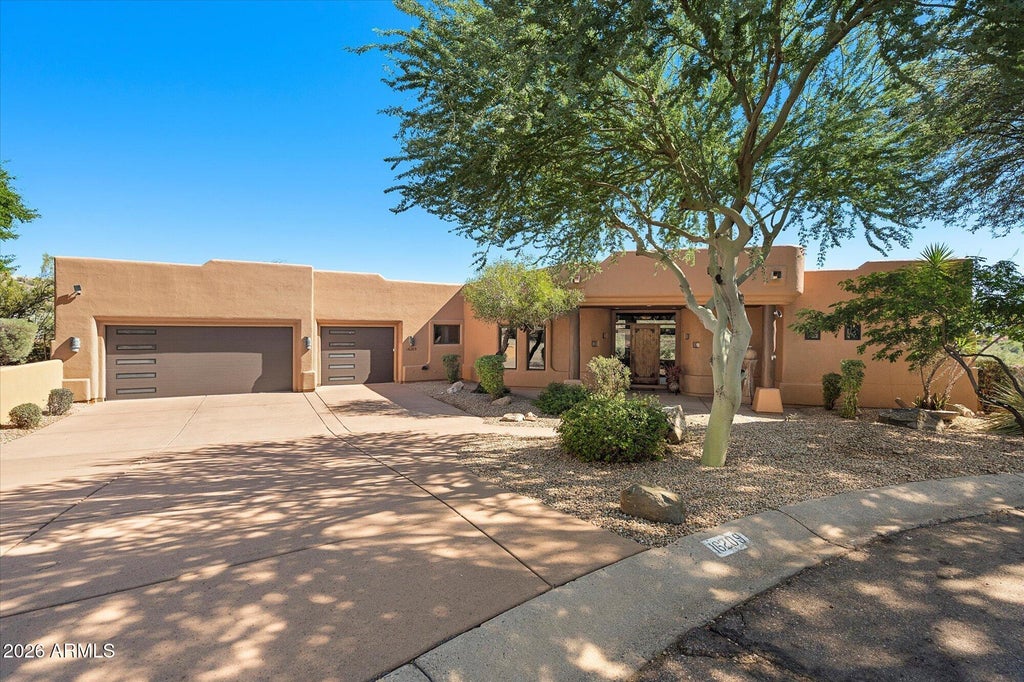 Photo of 16209 N Edgewater Drive, Fountain Hills, AZ 85268 (MLS # 7088804)