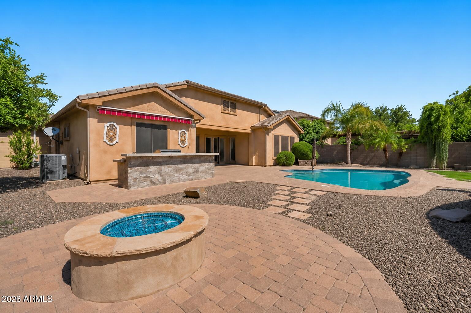 3010 N SUMMER Lane