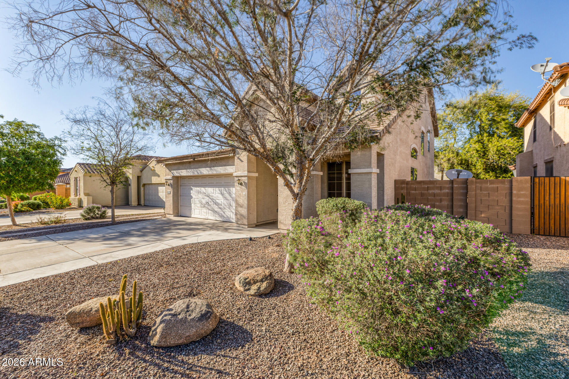 2730 E VERMONT Drive