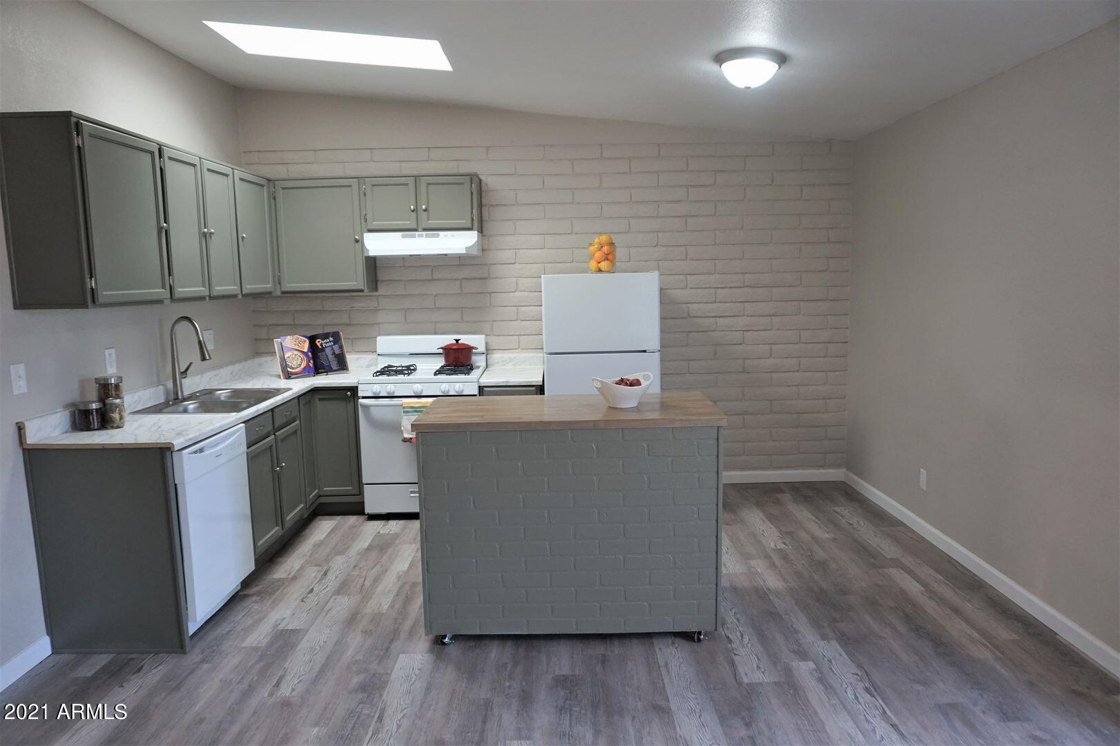 216 N Canyon Drive Apt 6