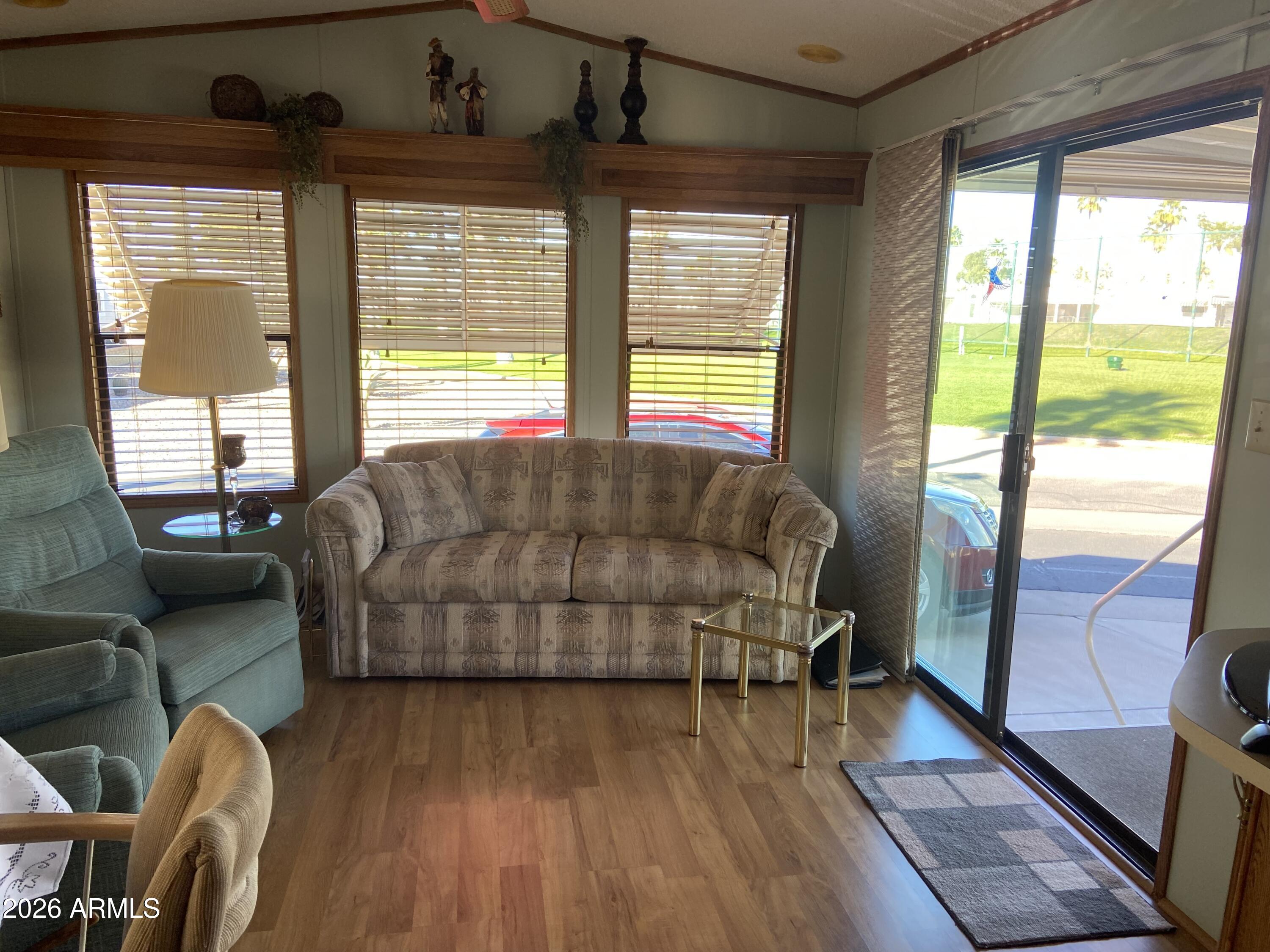 2319 W Pomo Avenue 319