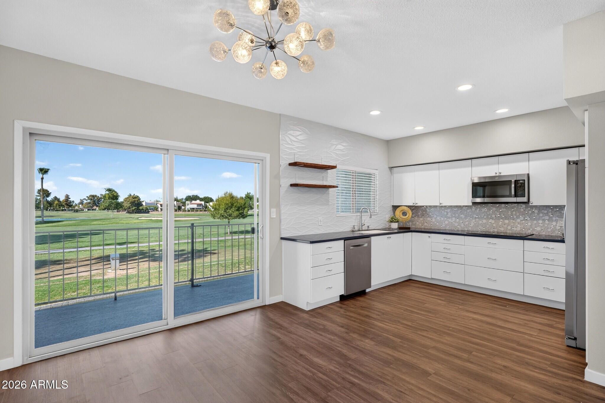 2524 S EL PARADISO Drive 40