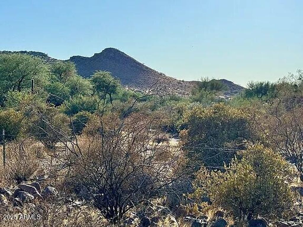 Photo of 0 Calle Suenos #-, Apache Junction, AZ 85119 (MLS # 6878990)