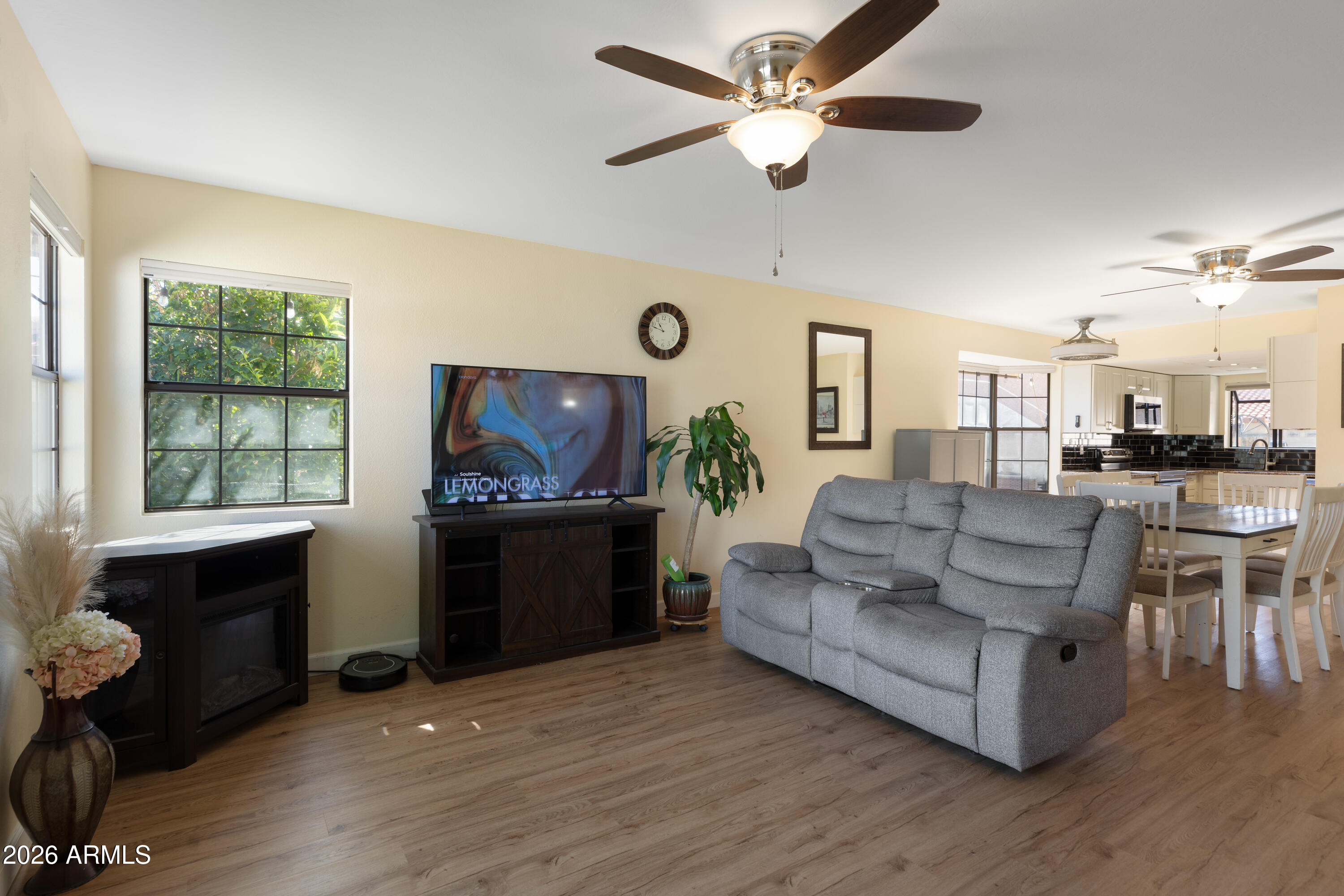 5210 E CORONADO Circle