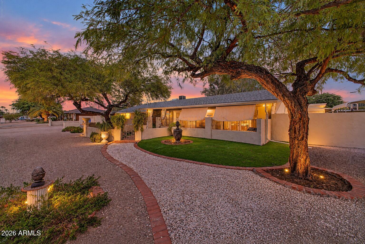2233 N SUNSET Drive