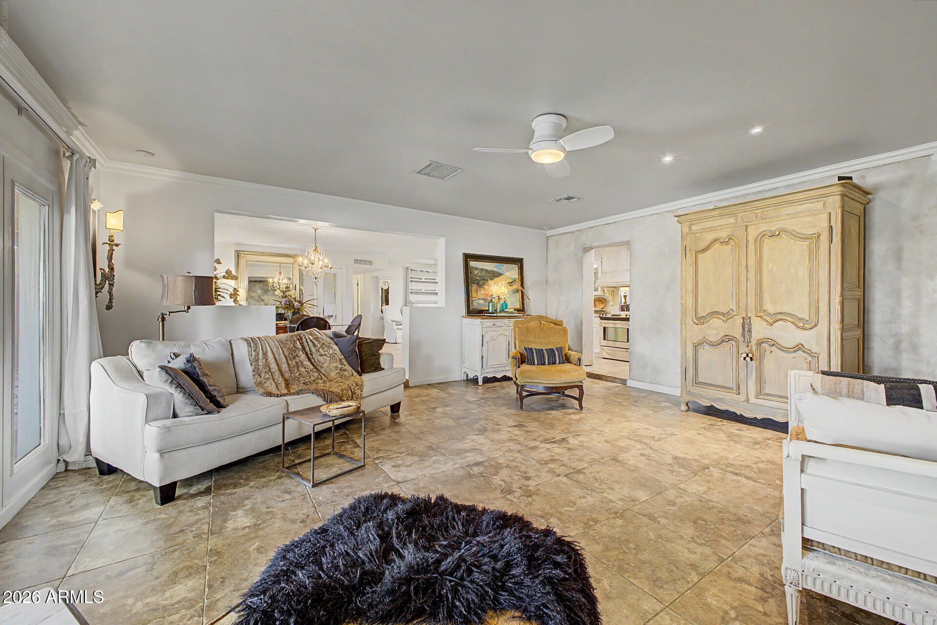 2233 N SUNSET Drive