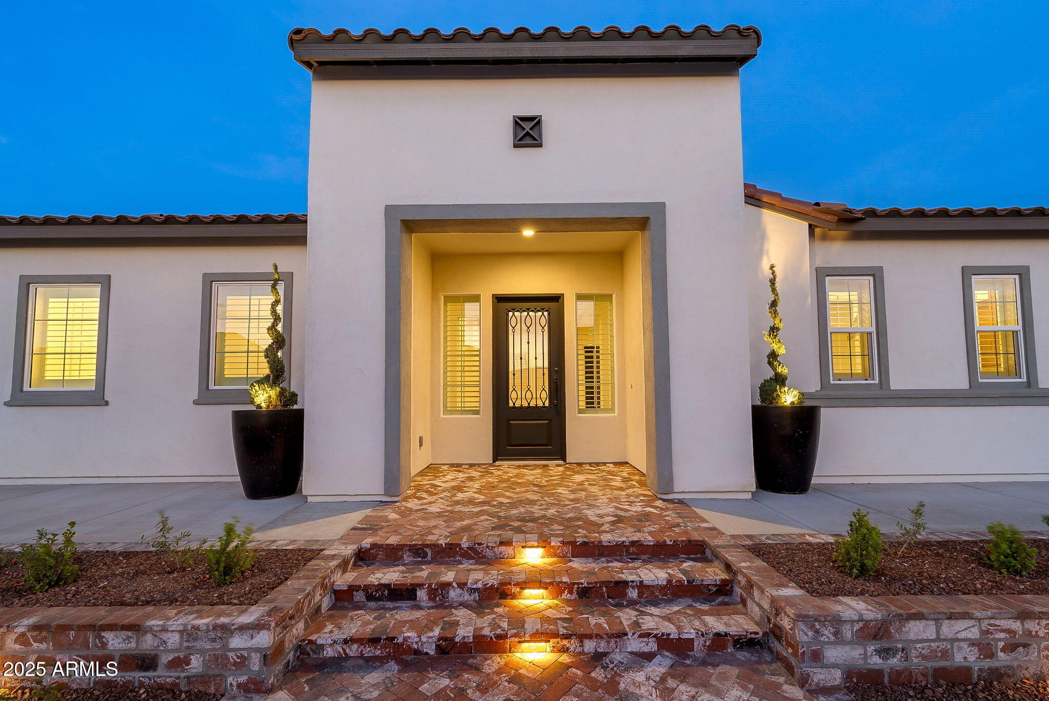 17448 W CARLISLE Drive