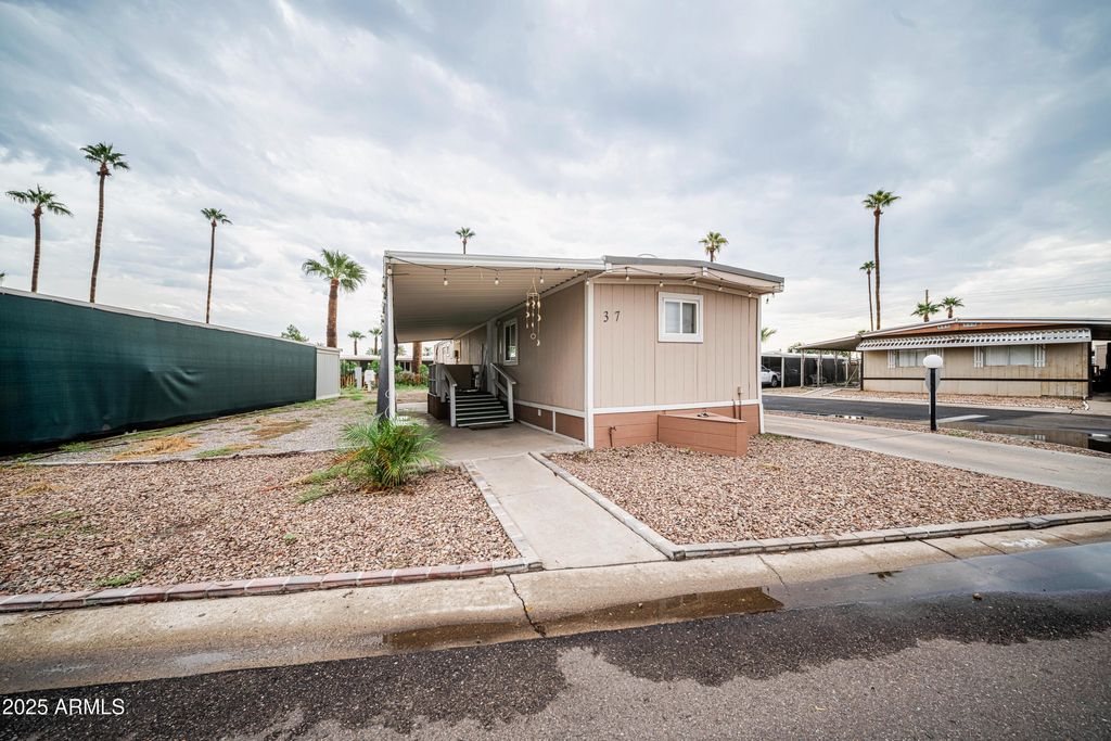Photo of 5950 W Missouri Avenue #37, Glendale, AZ 85301 (MLS # 6932927)