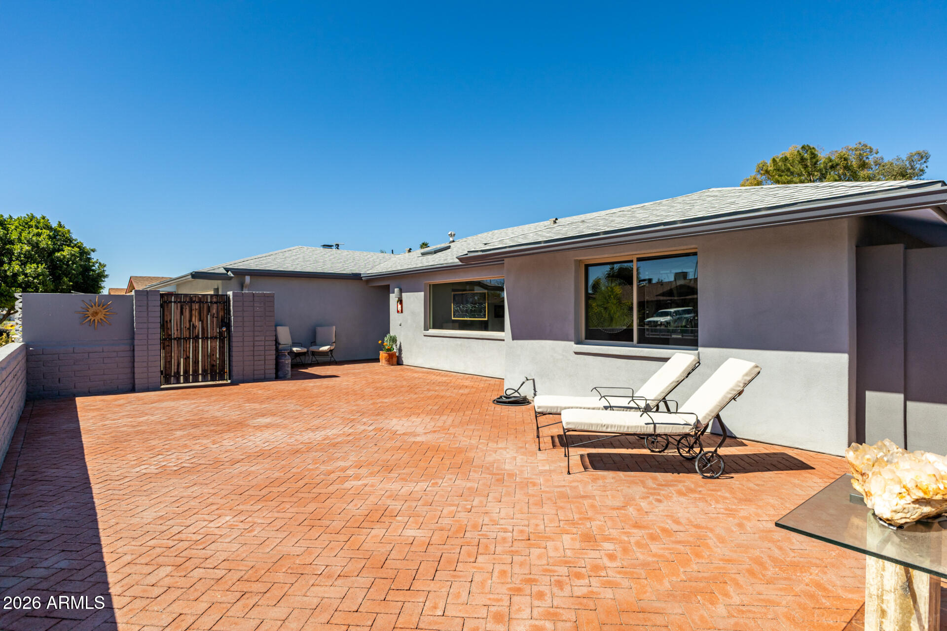 644 E LA JOLLA Drive