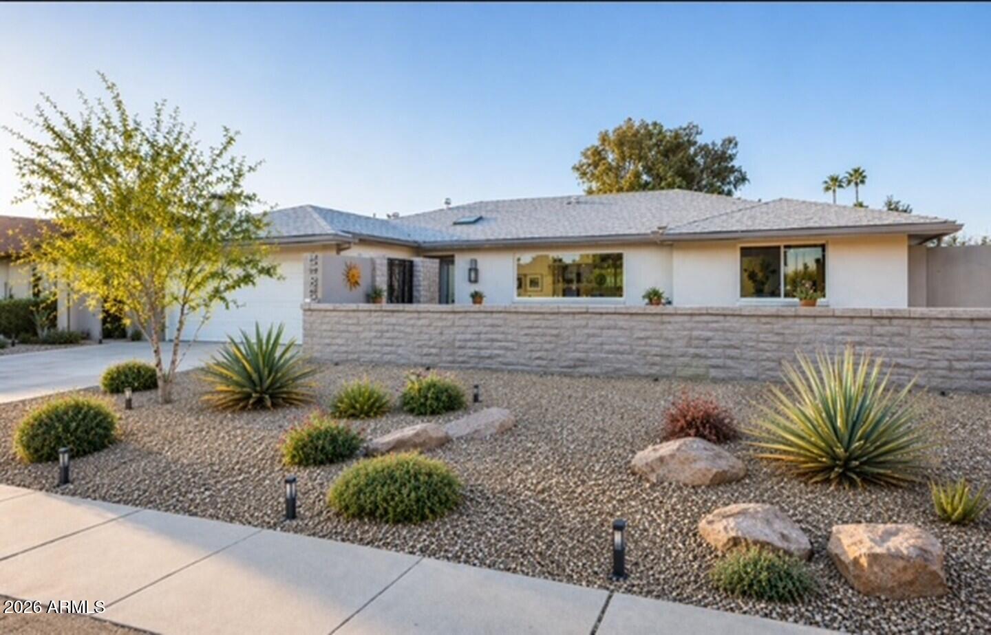 644 E LA JOLLA Drive