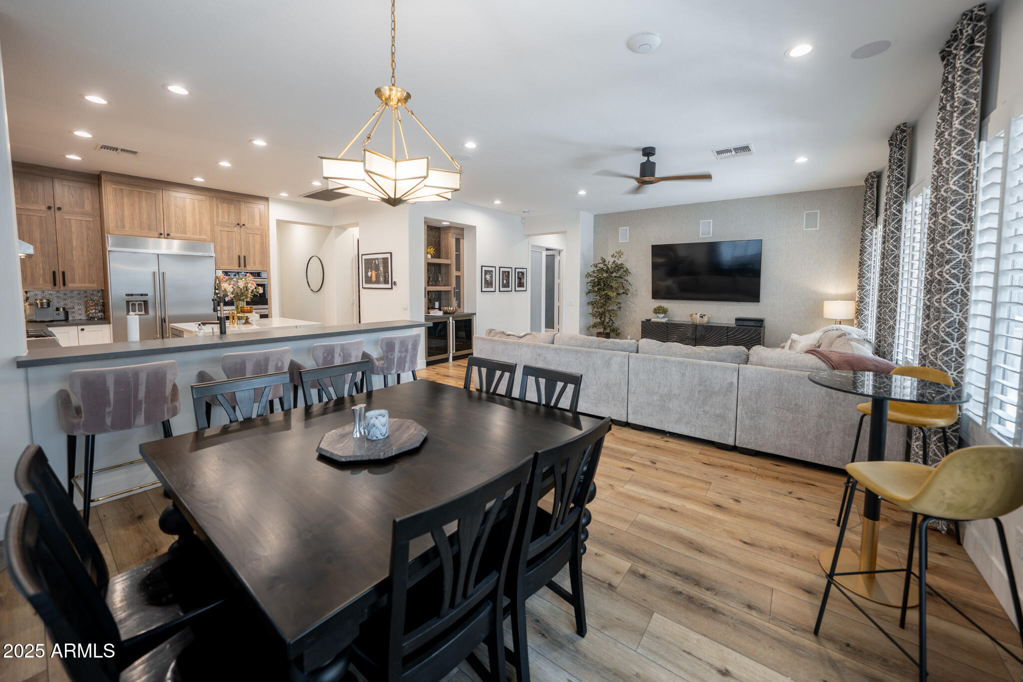 4636 E CARRIAGE Court