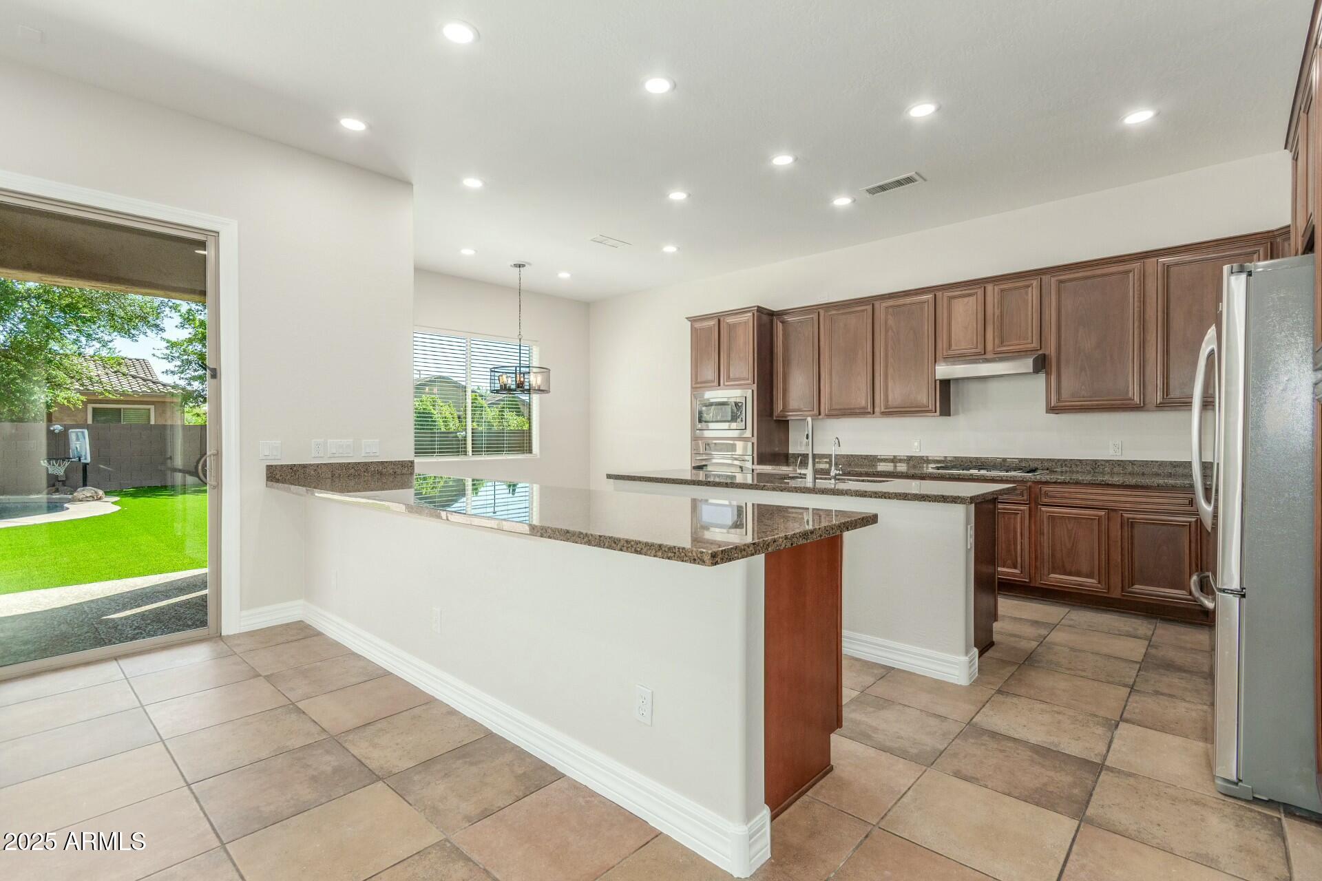 3099 E CLAXTON Court
