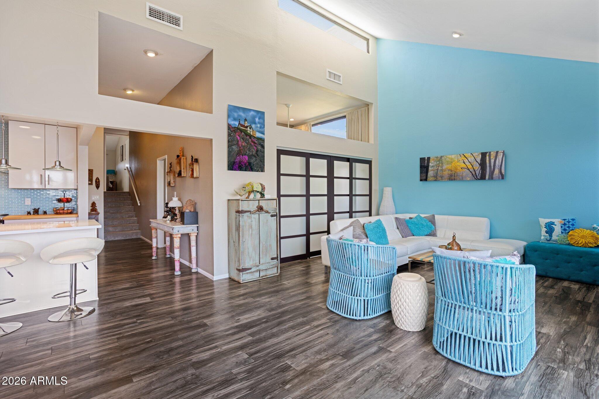 1209 E NORTHSHORE Drive 242