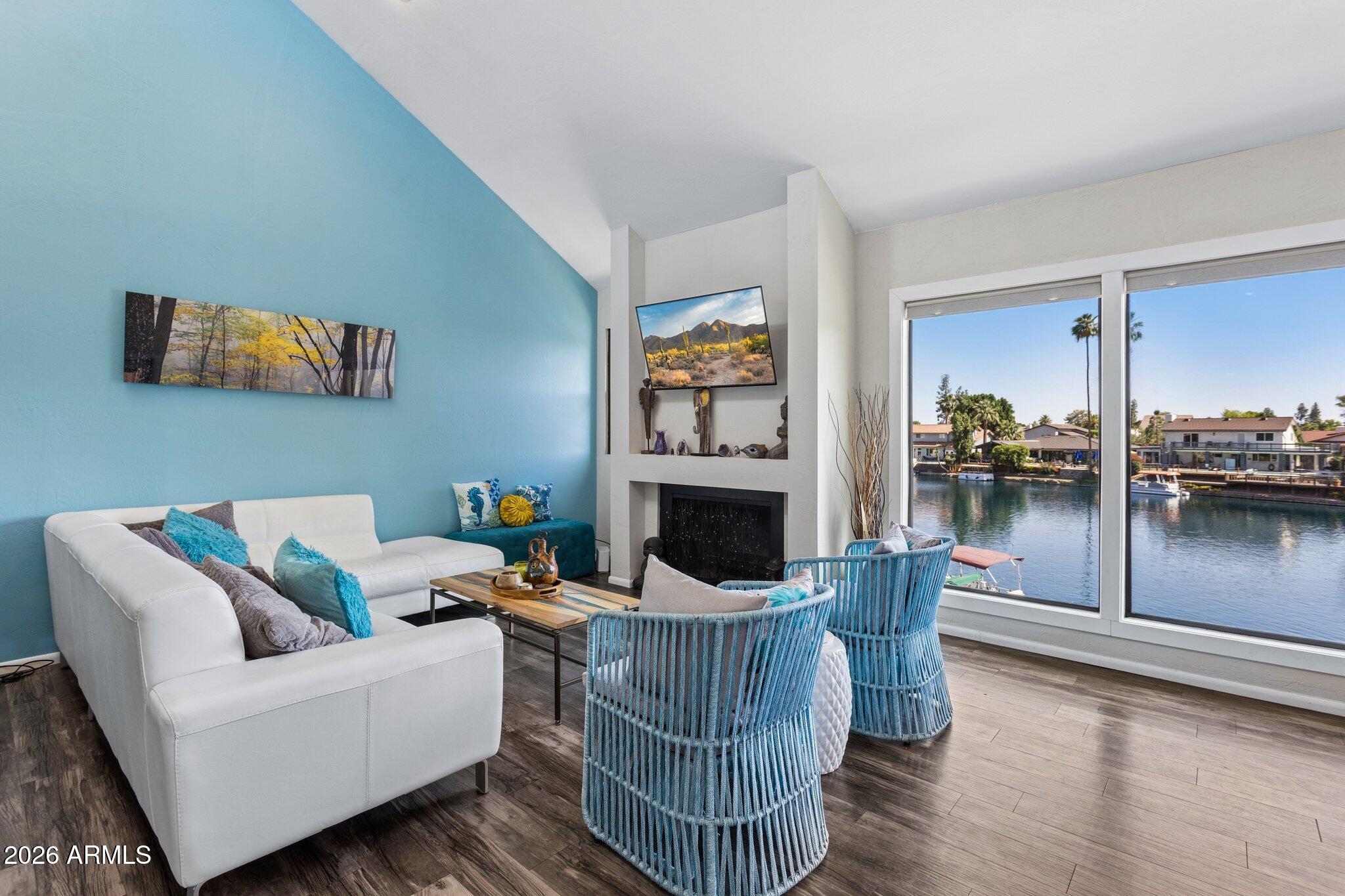 1209 E NORTHSHORE Drive 242