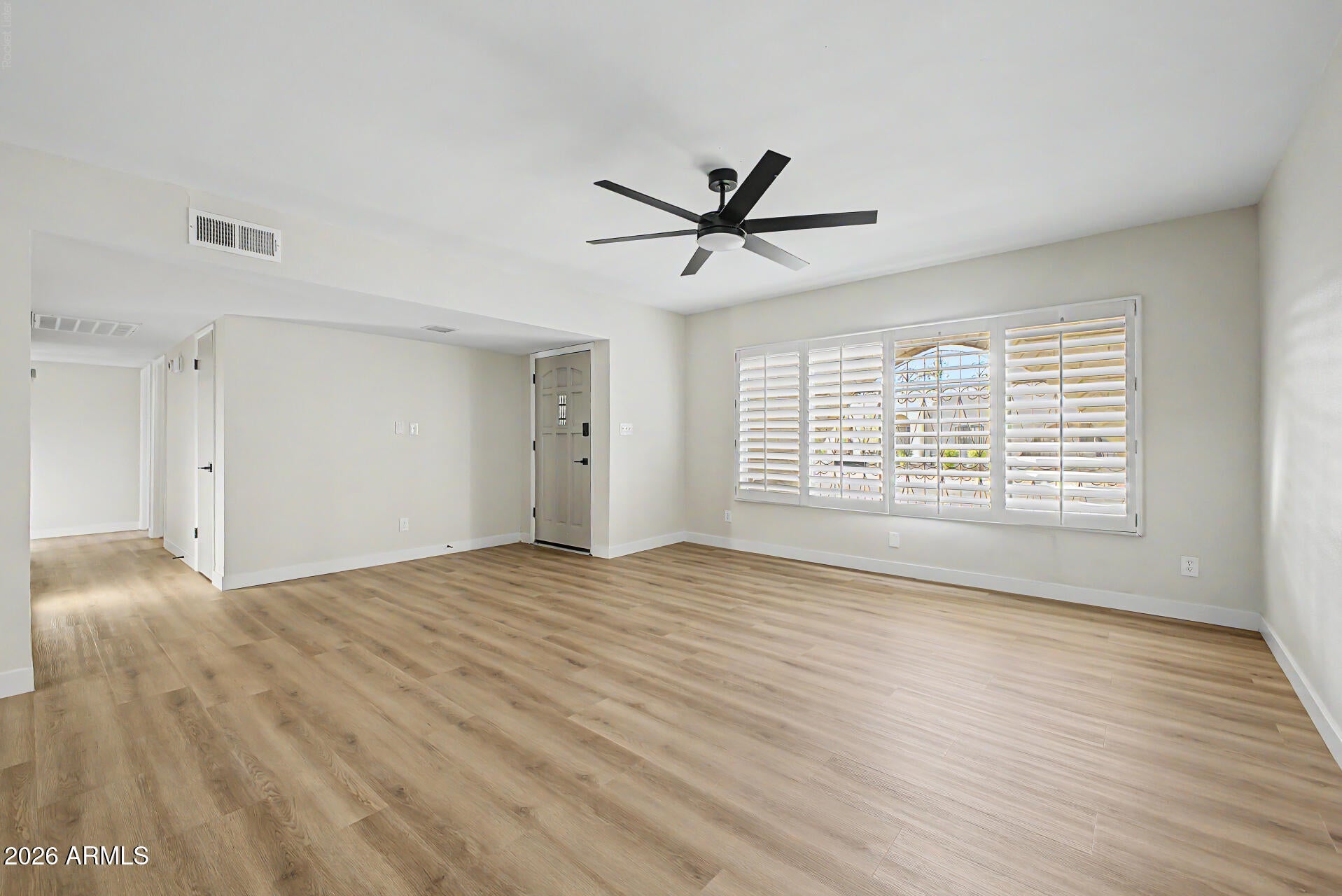 1709 W STELLA Lane