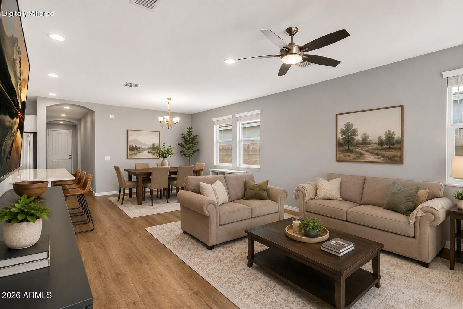 2818 W MARTINEZ Drive