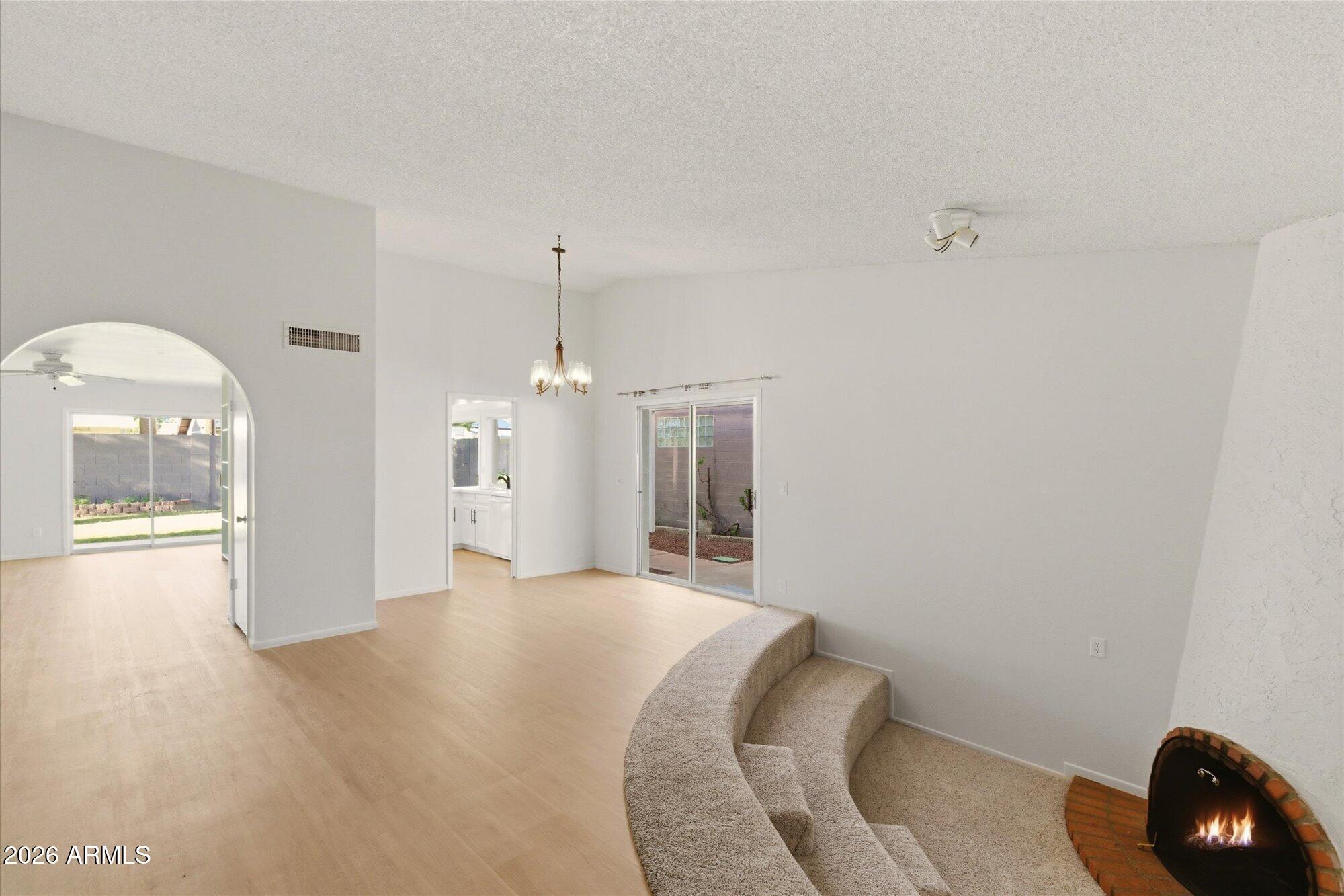 4016 W GRISWOLD Road