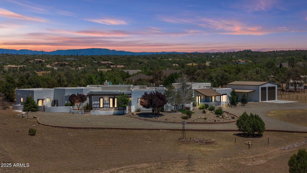 Photo of 13871 Grey Bears Trail, Prescott, AZ 86305 (MLS # 6935336)