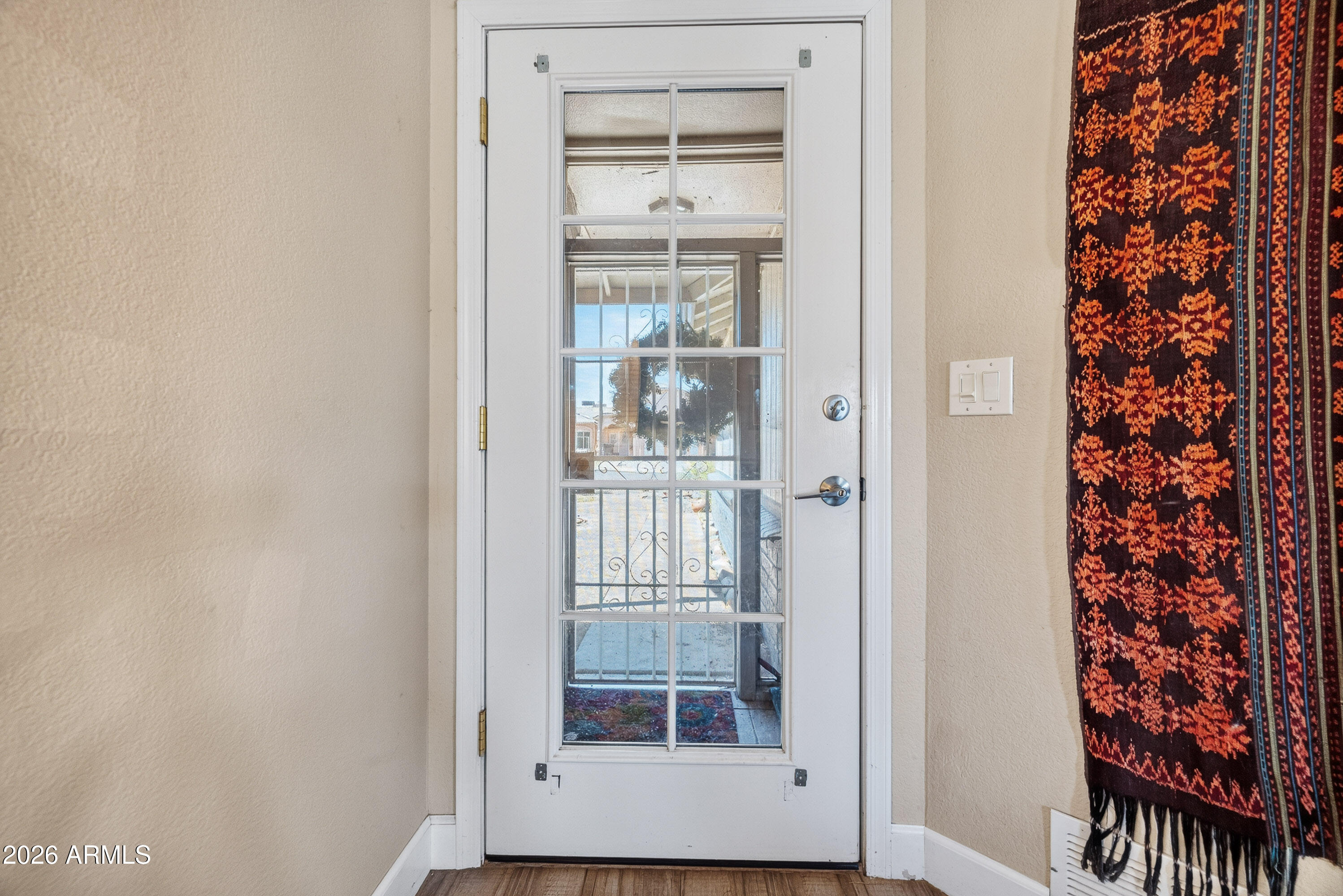 4908 LA CANADA --