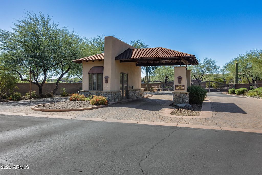 Photo of 6529 W Buckhorn Trail #11, Phoenix, AZ 85083 (MLS # 6969599)