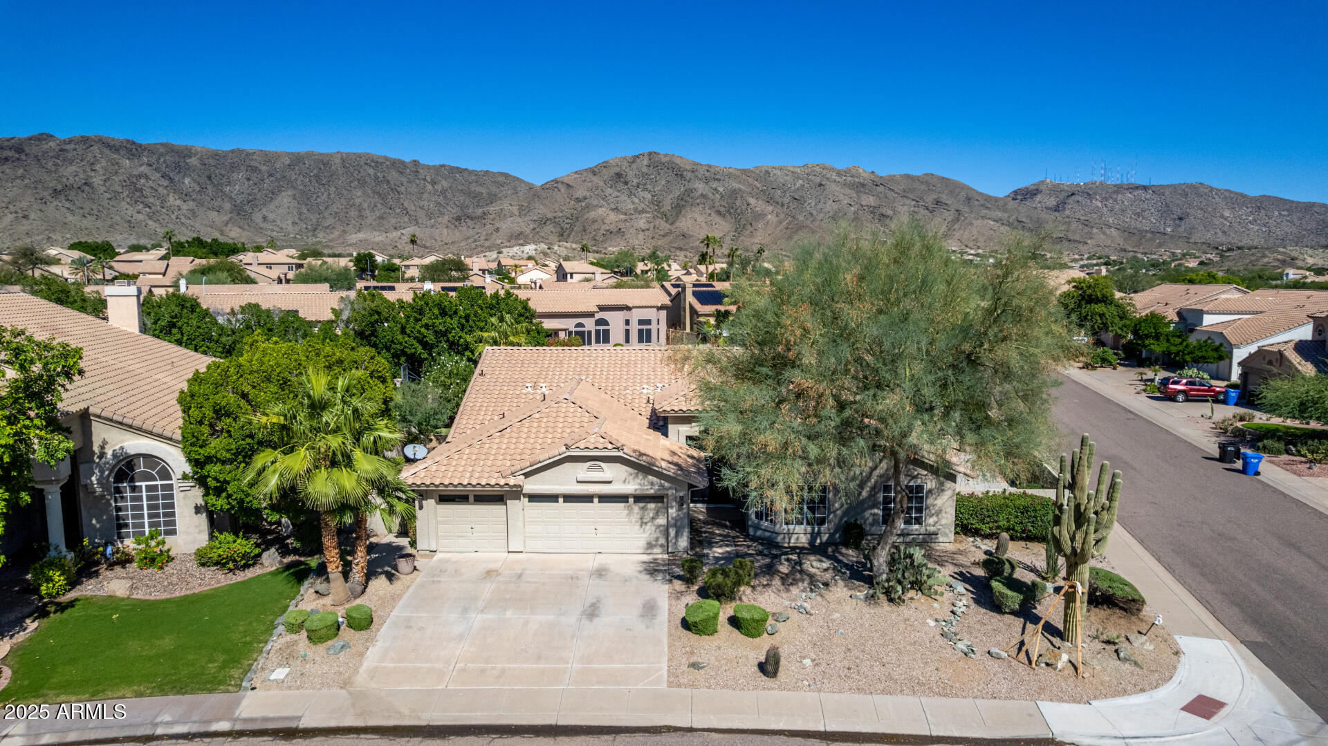 1304 W AMBERWOOD Drive