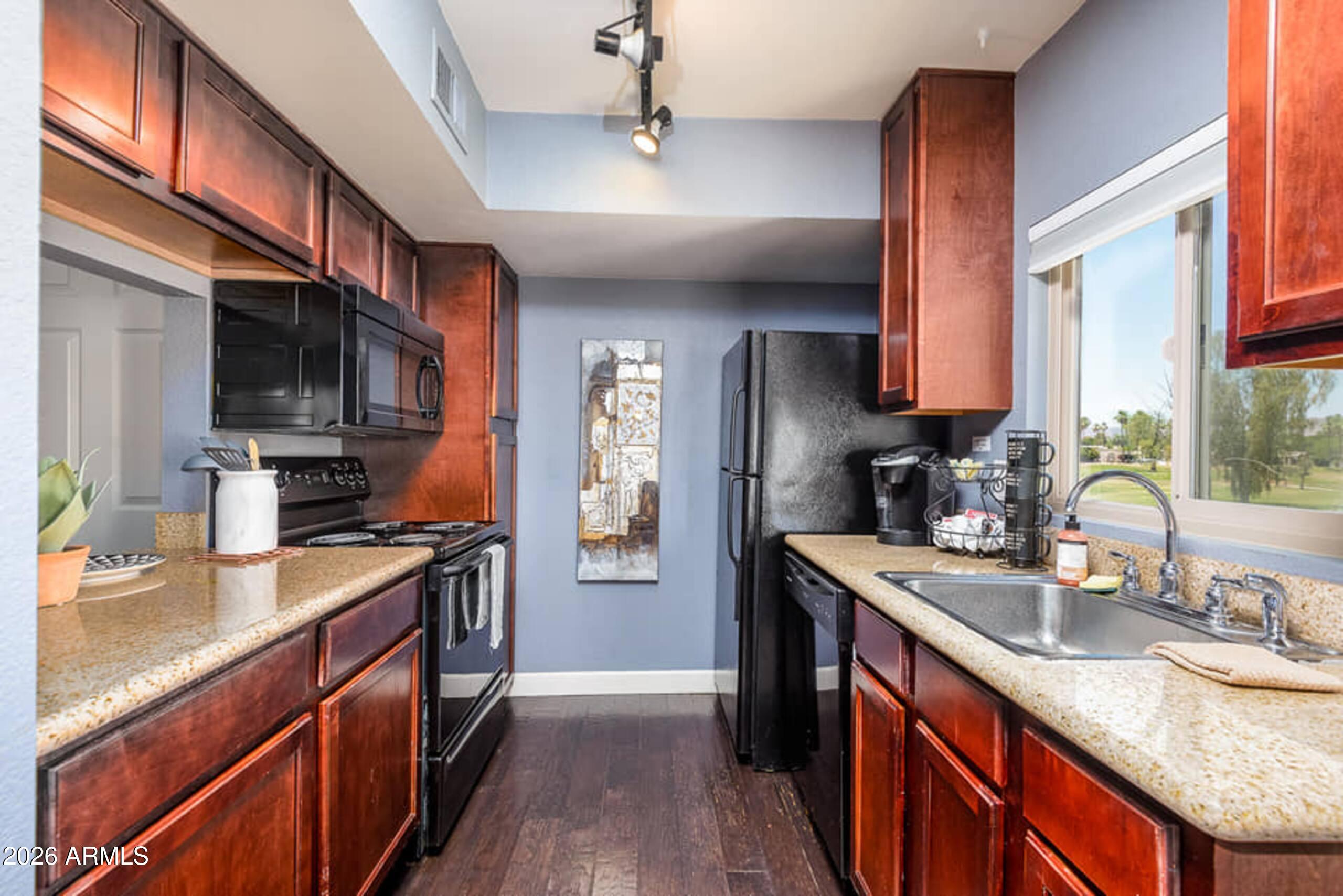 3600 N HAYDEN Road 3602