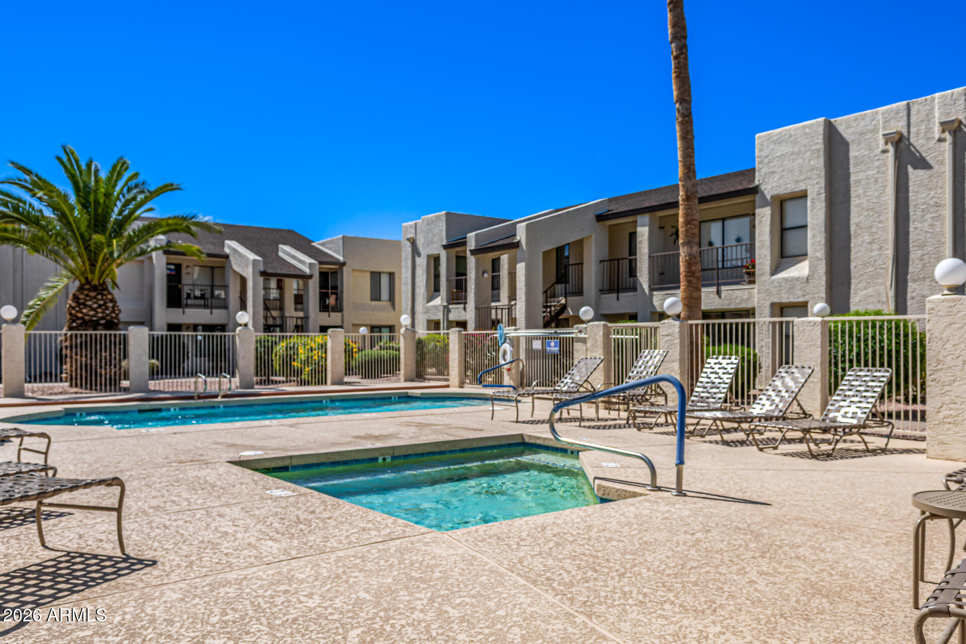 5518 E LINDSTROM Lane A1